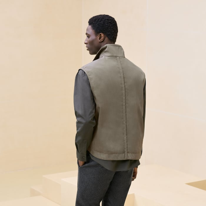 Tourbe Sleeveless Sweater With Bridle Detail