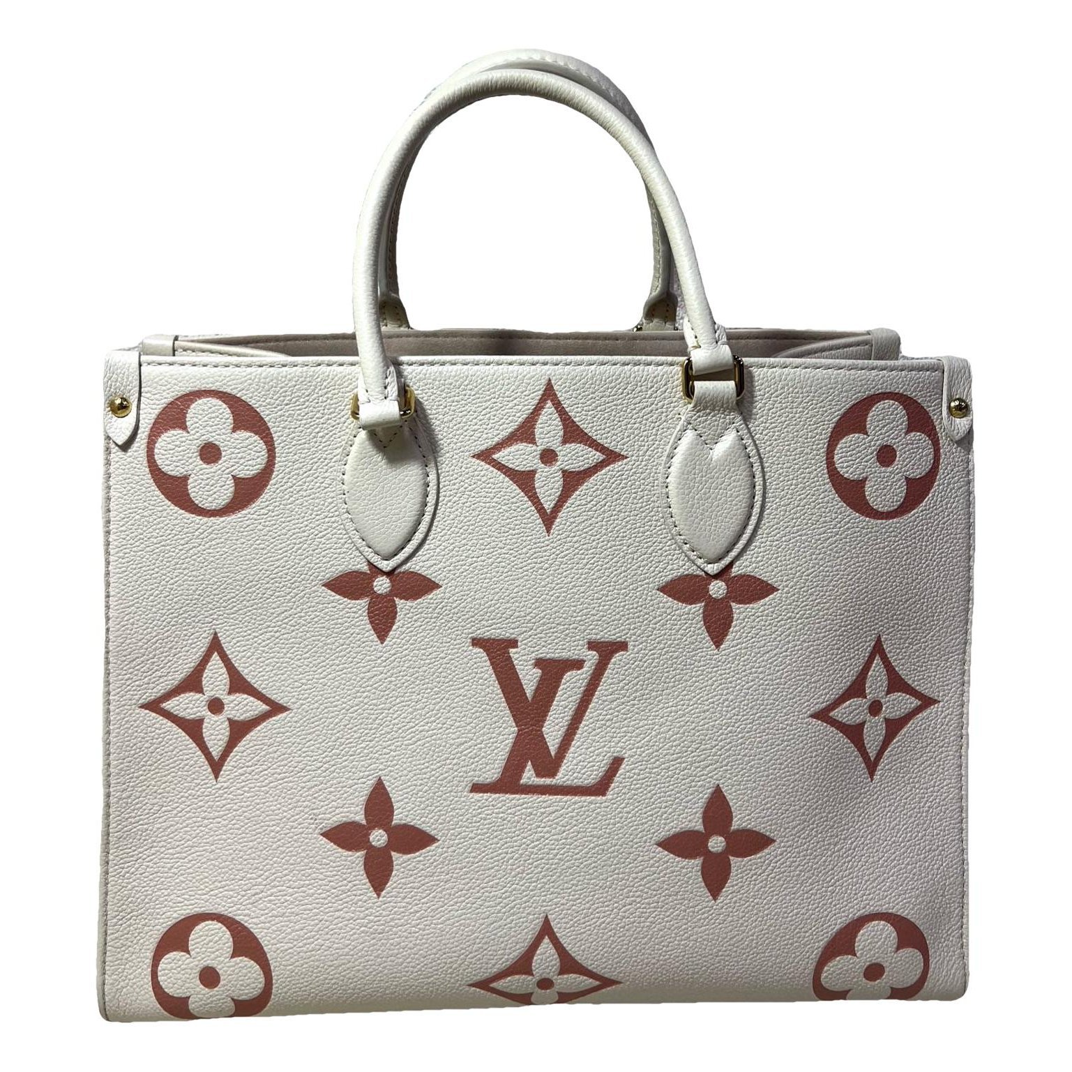 Onthego leather handbag