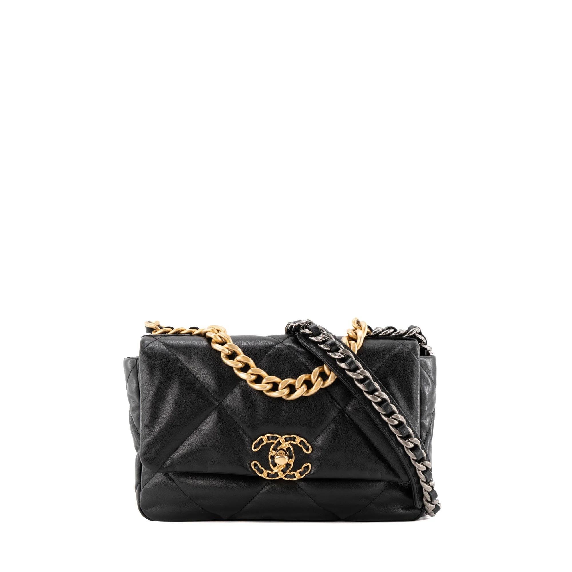 Chanel 19 leather bag