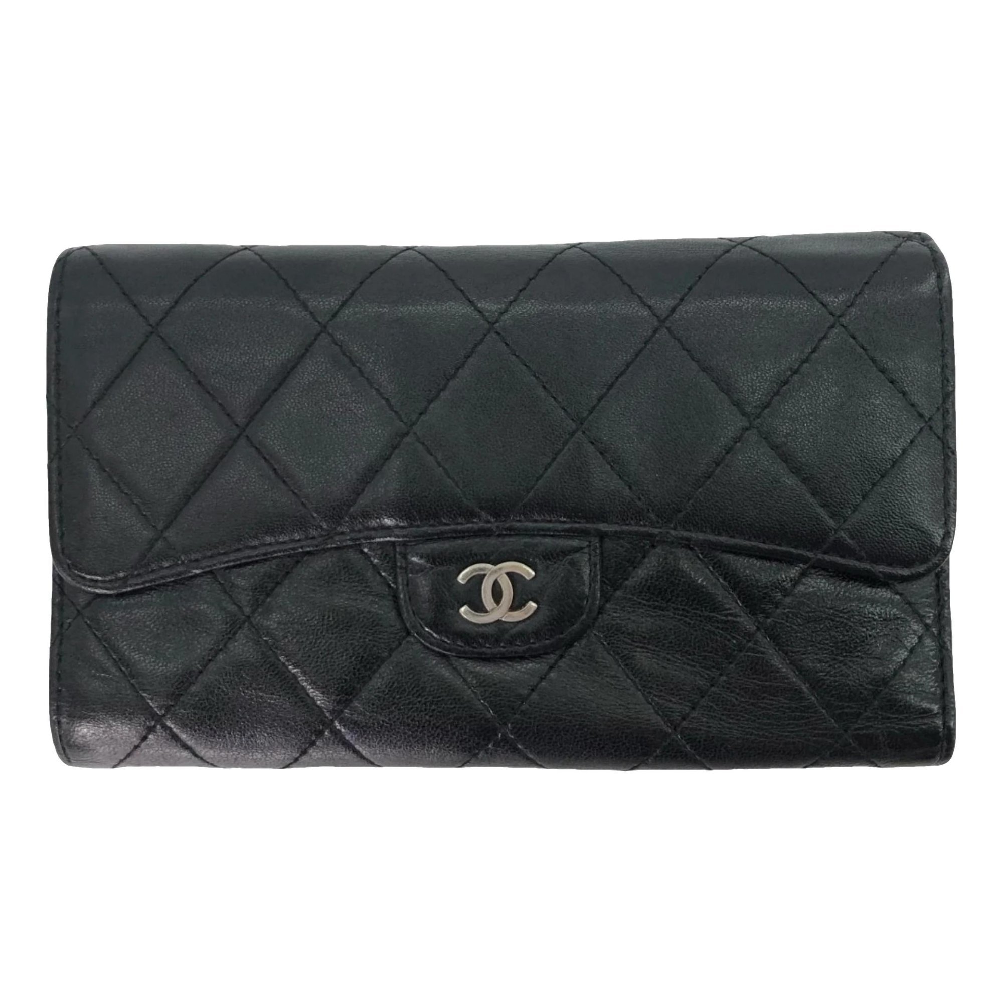 Wallet On Chain Timeless/Classique leather crossbody bag