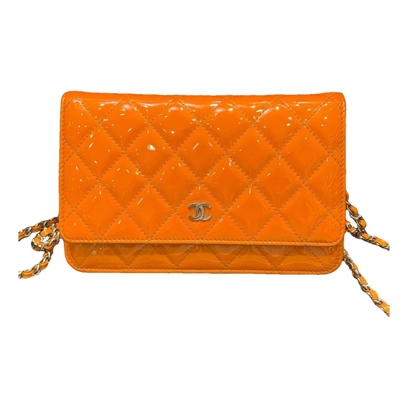 Wallet On Chain Timeless/Classique leather crossbody bag