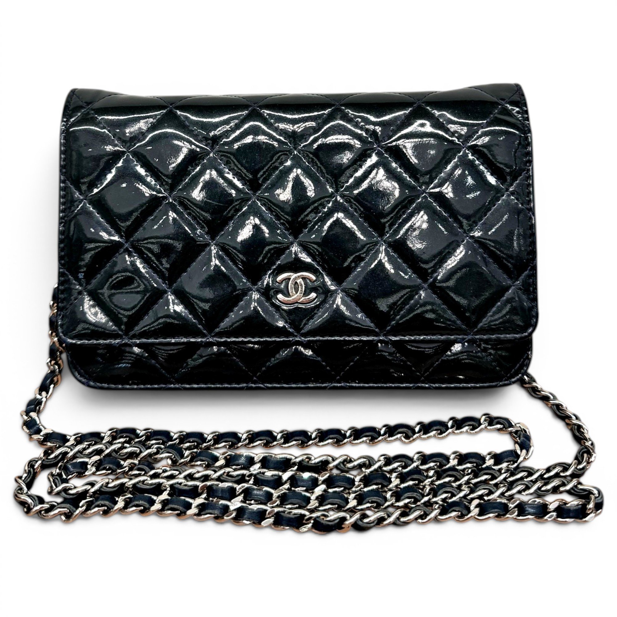 Wallet On Chain Timeless/Classique patent leather crossbody bag
