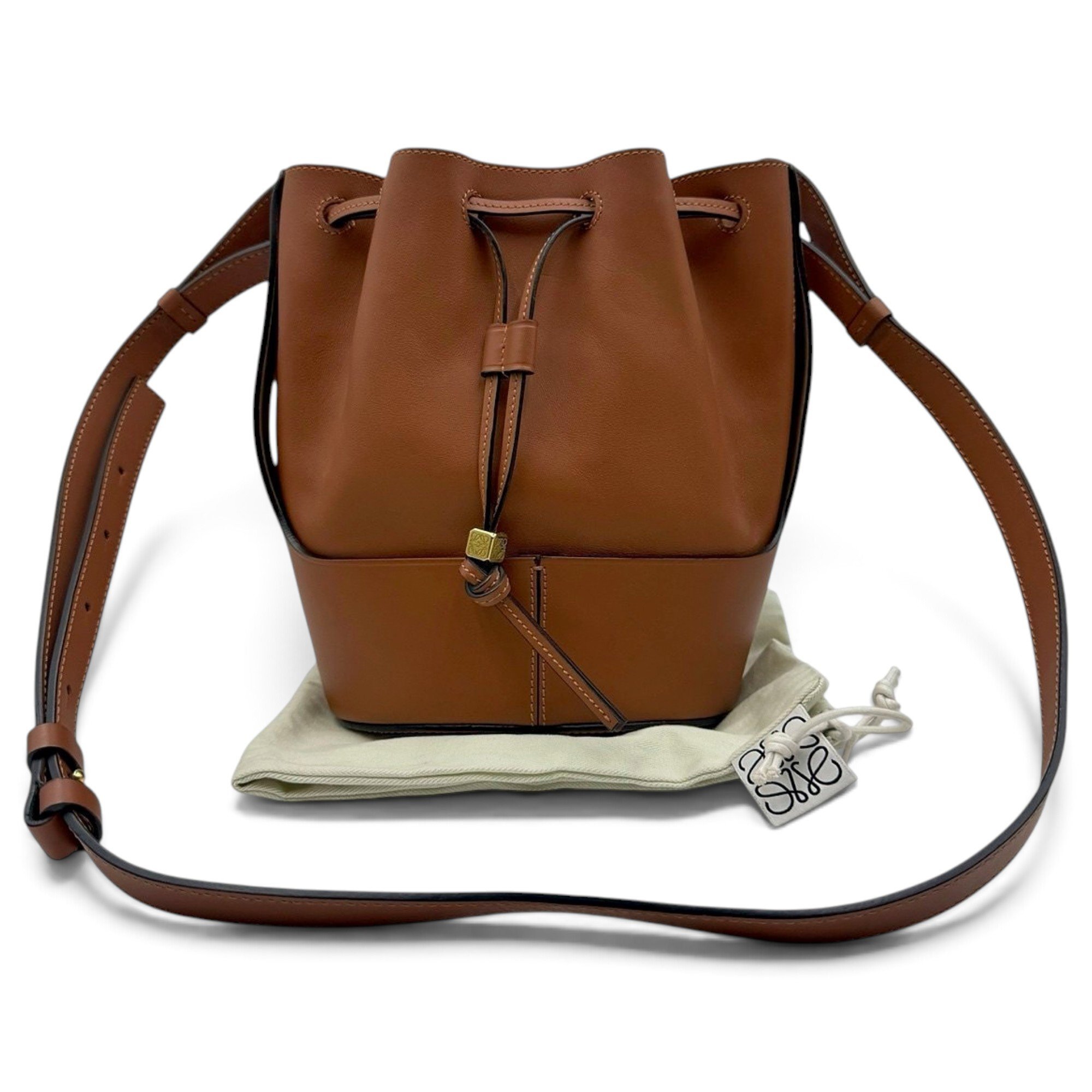 Balloon leather bag