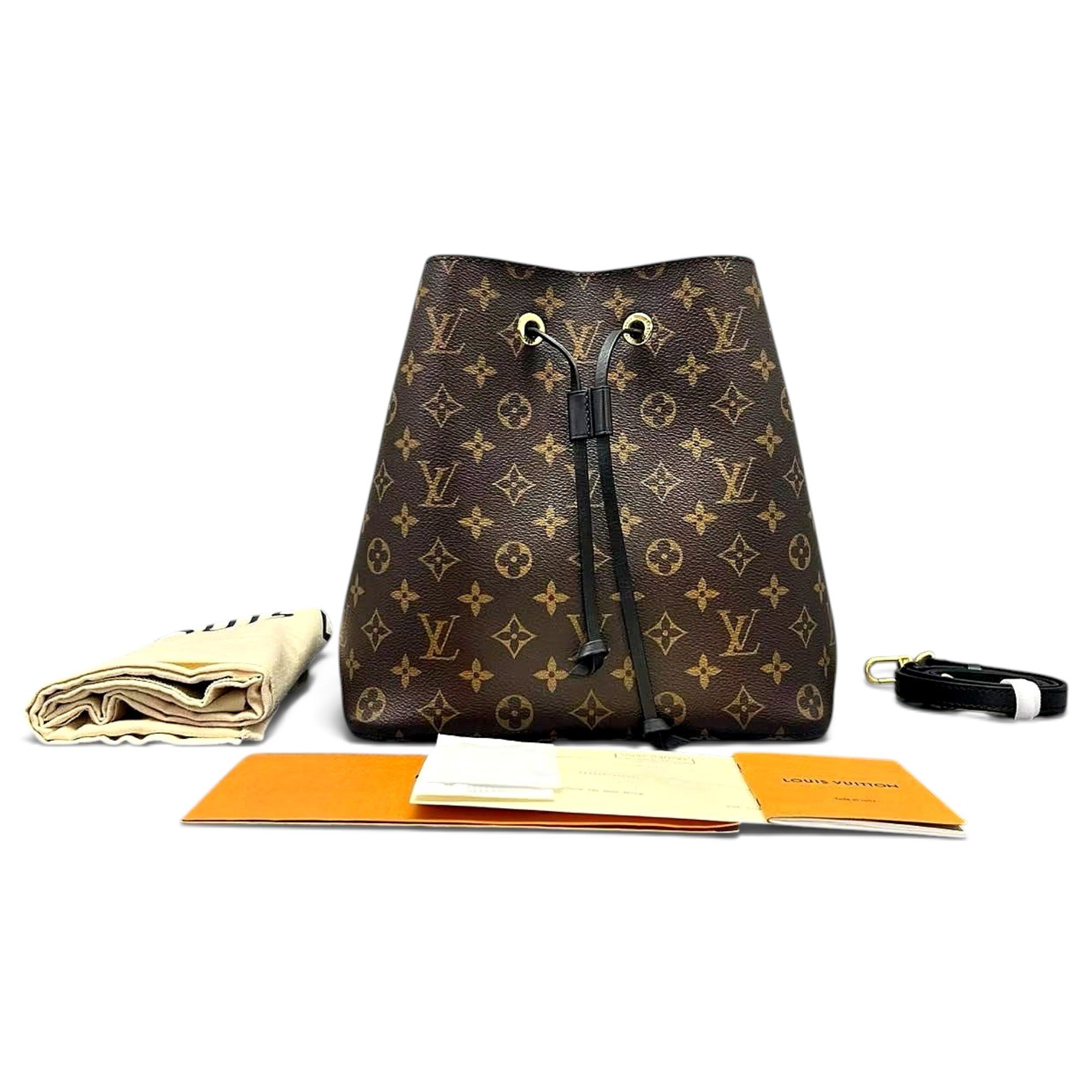 NéoNoé leather bag