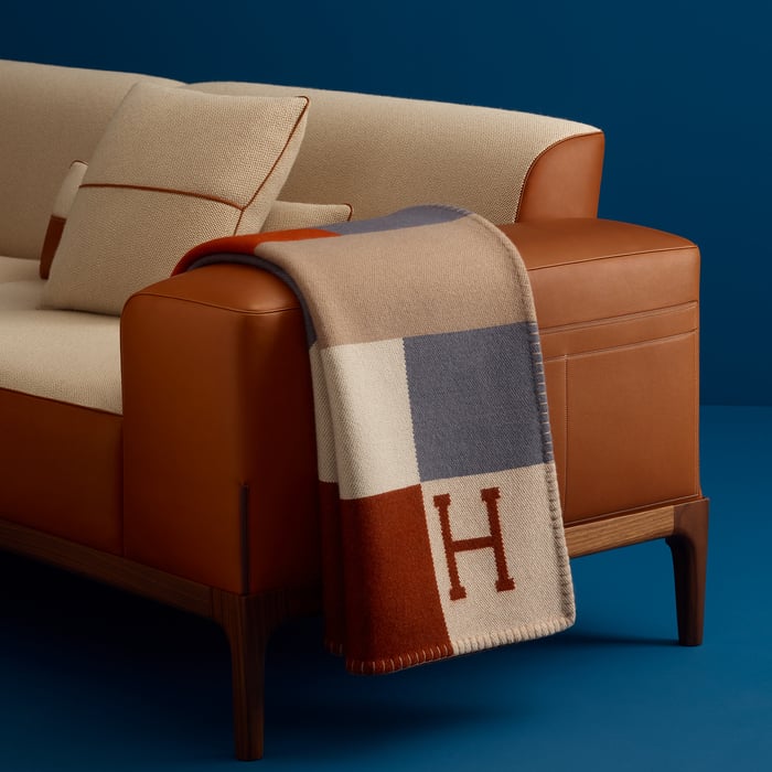 H Drapeau Blanket