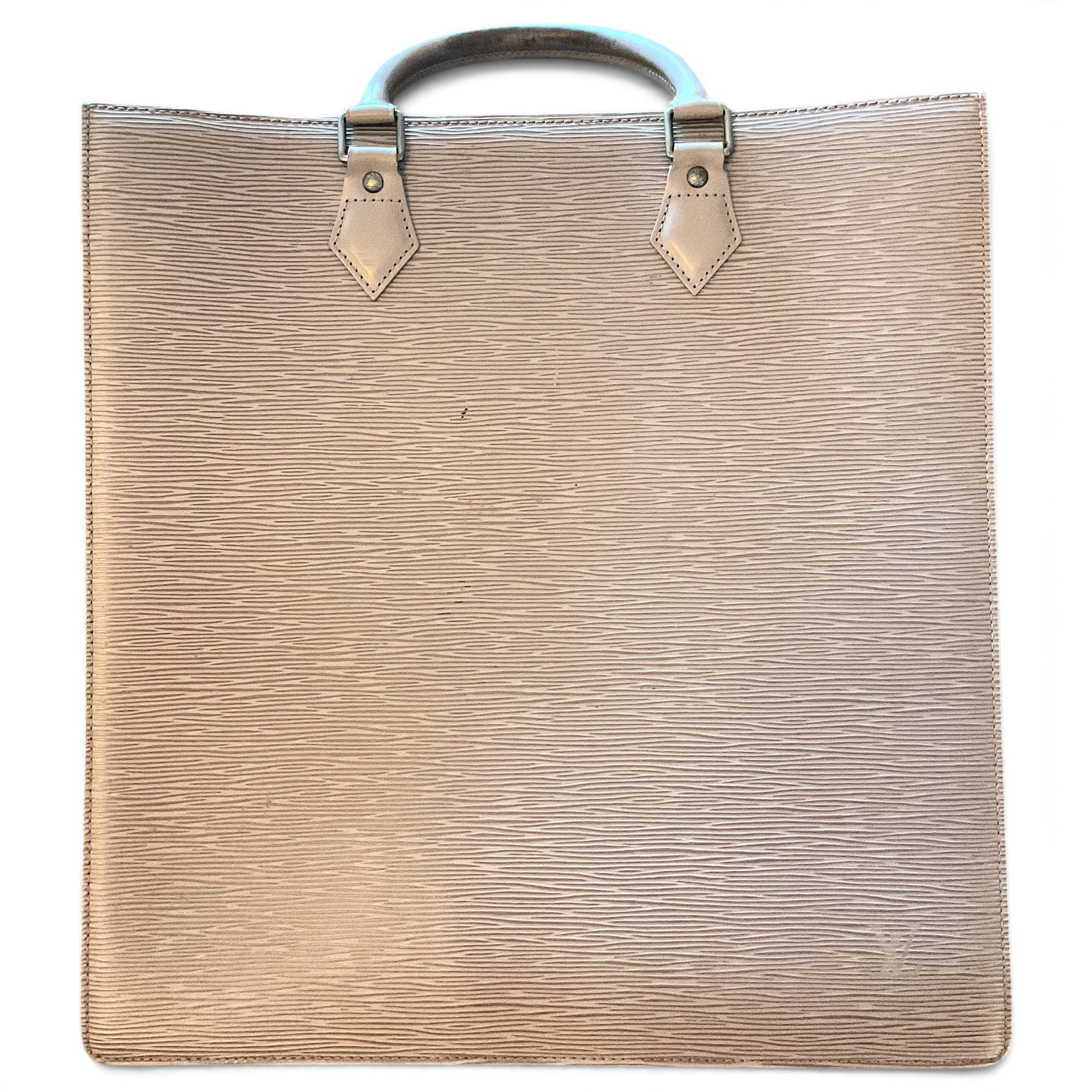 Plat leather tote