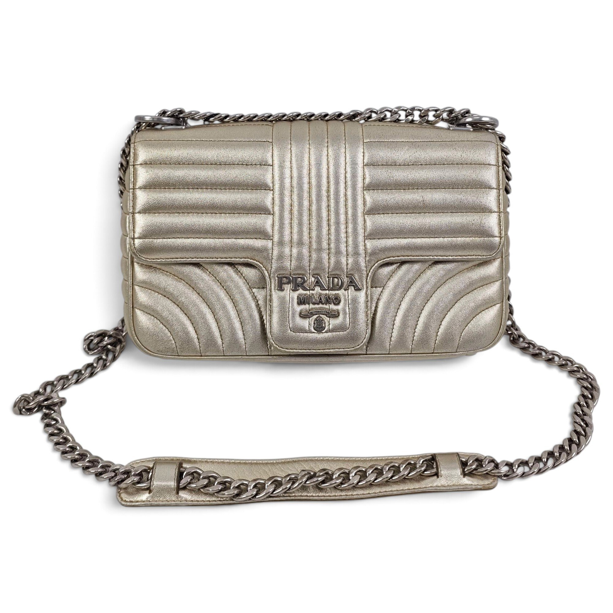 Diagramme leather crossbody bag