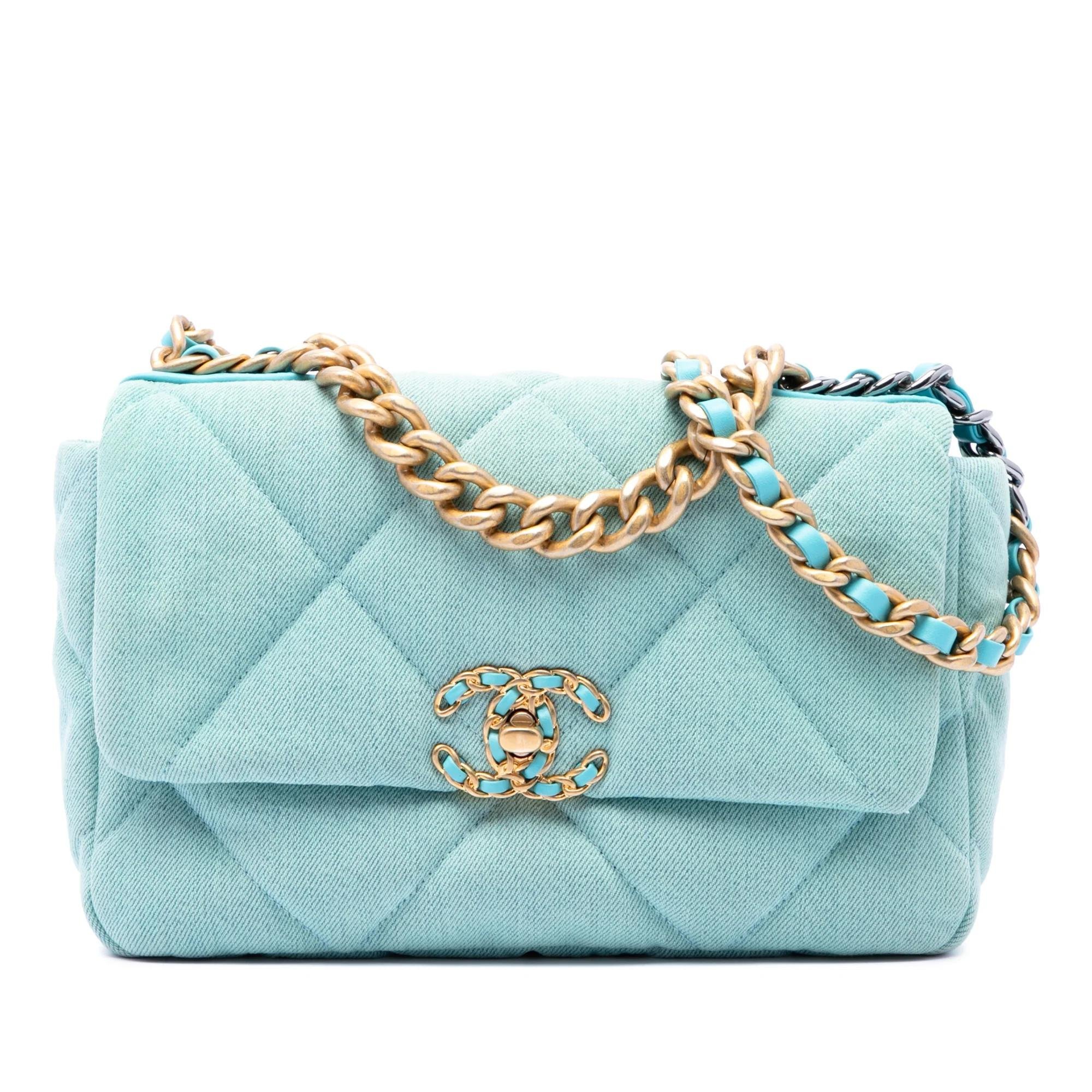 Chanel 19 handbag