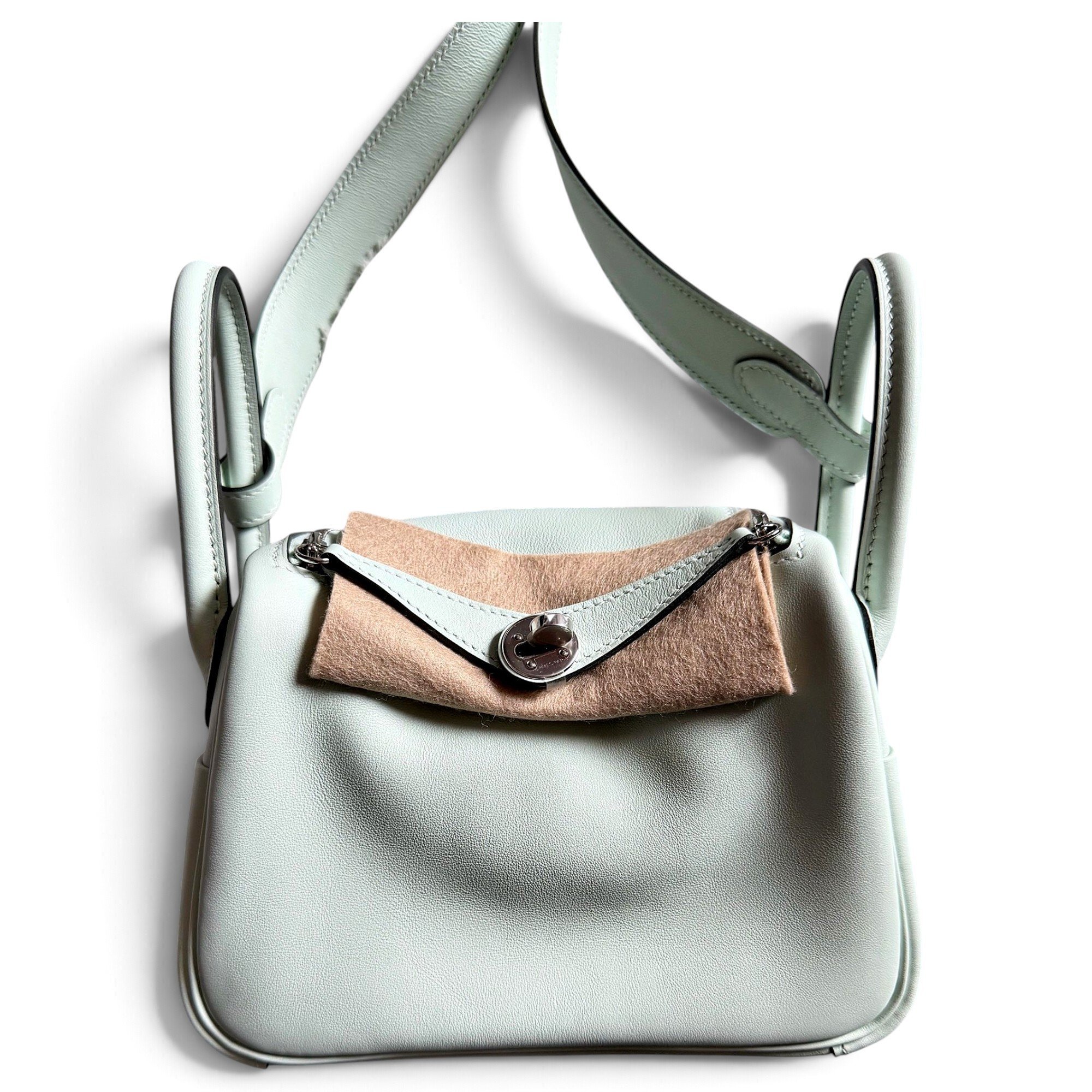 Lindy leather handbag