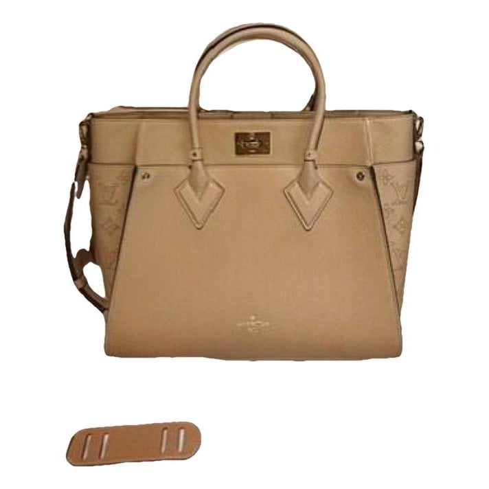 Louis Vuitton Leather tote