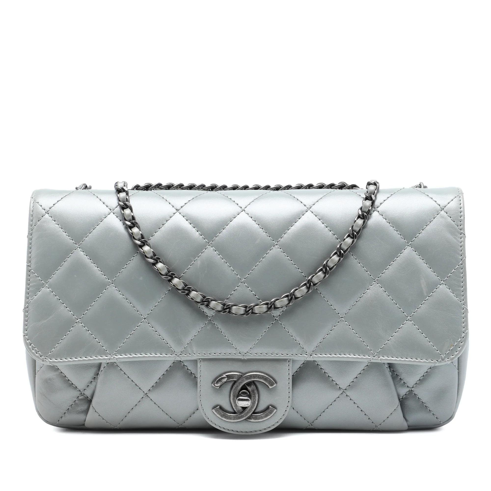 Timeless/Classique leather crossbody bag