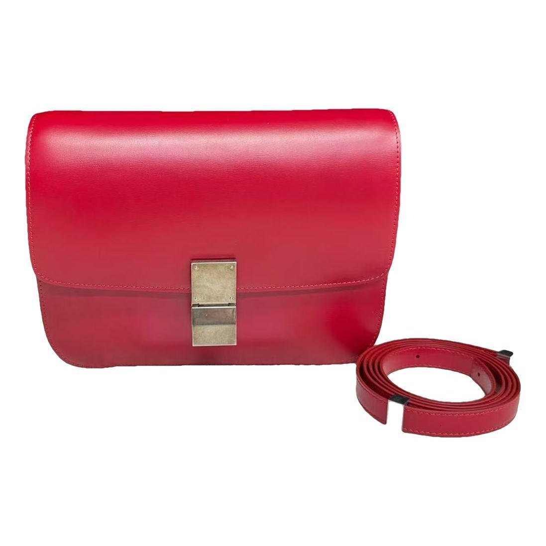 Classic leather crossbody bag