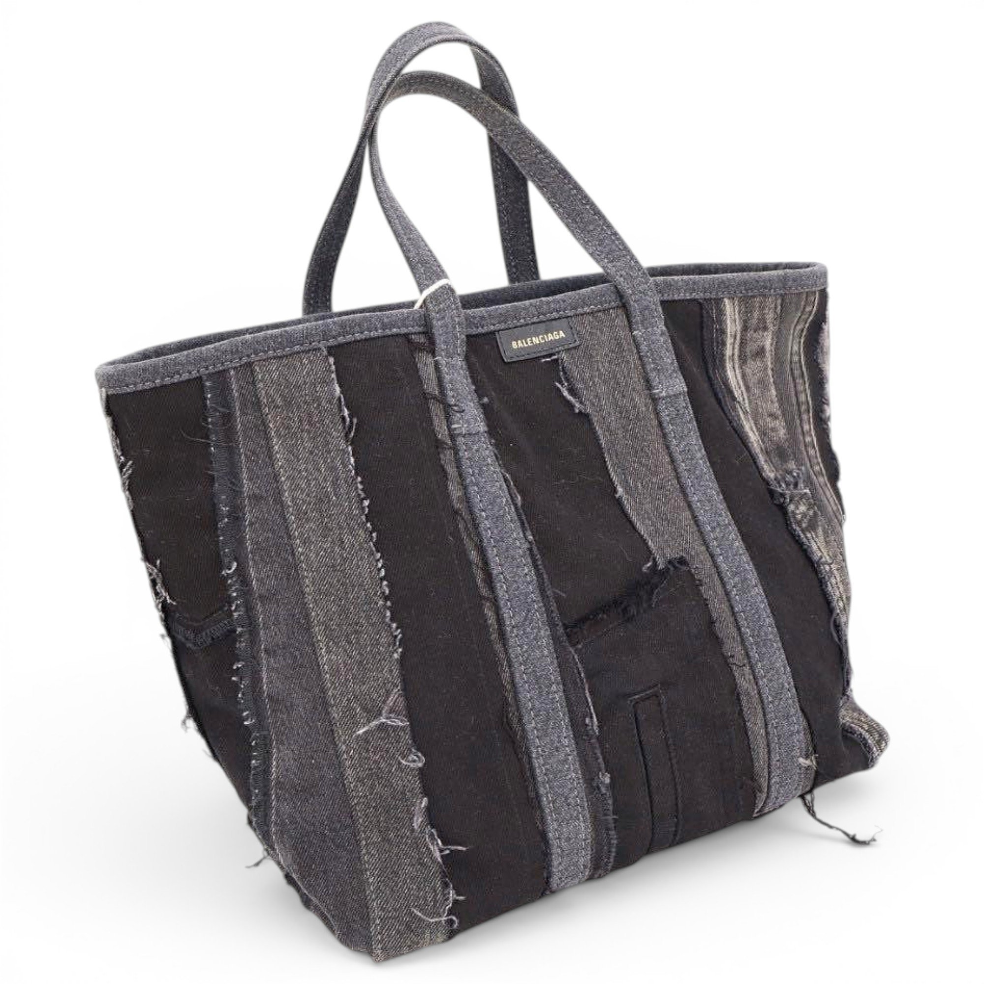 Blackout tote