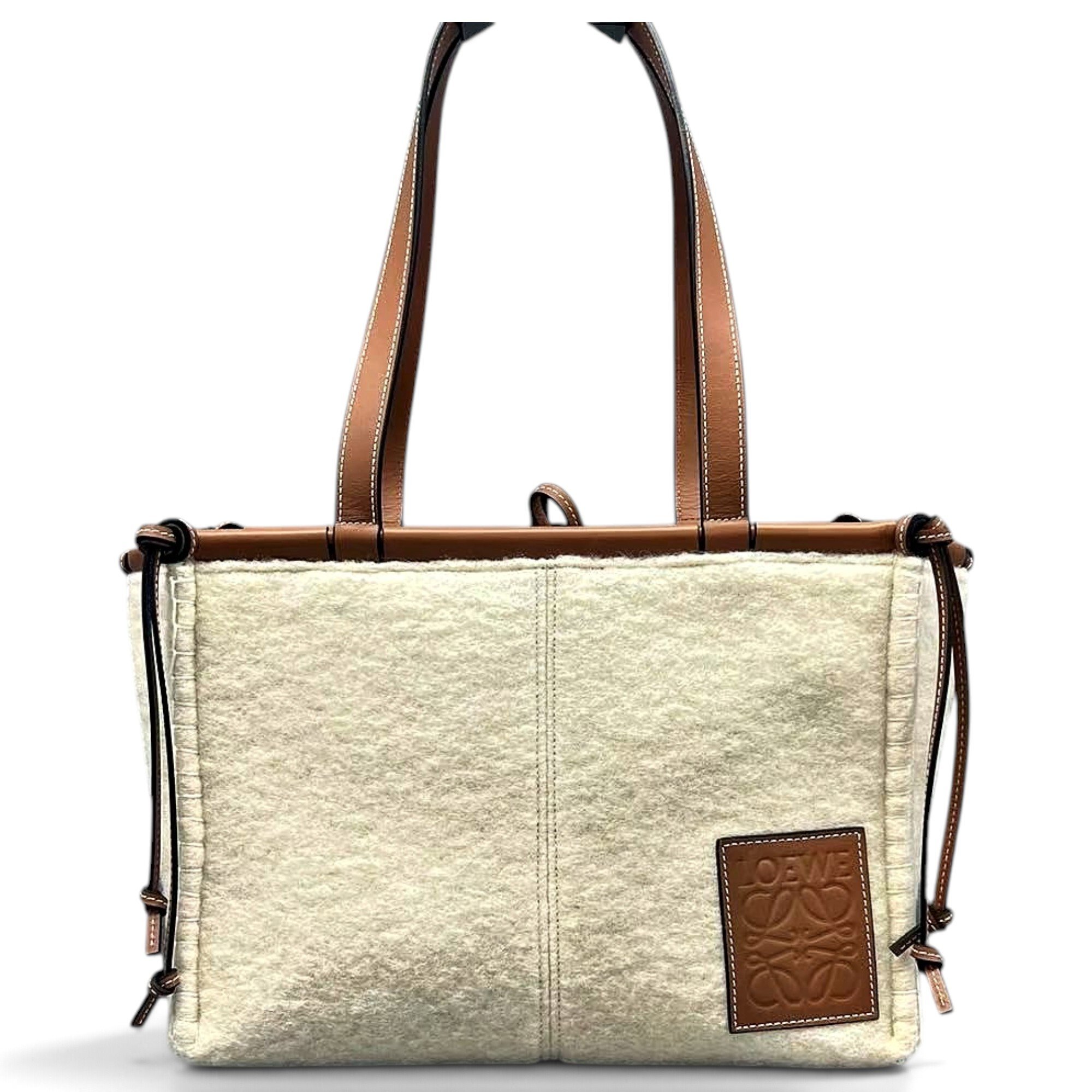 Cushion wool tote