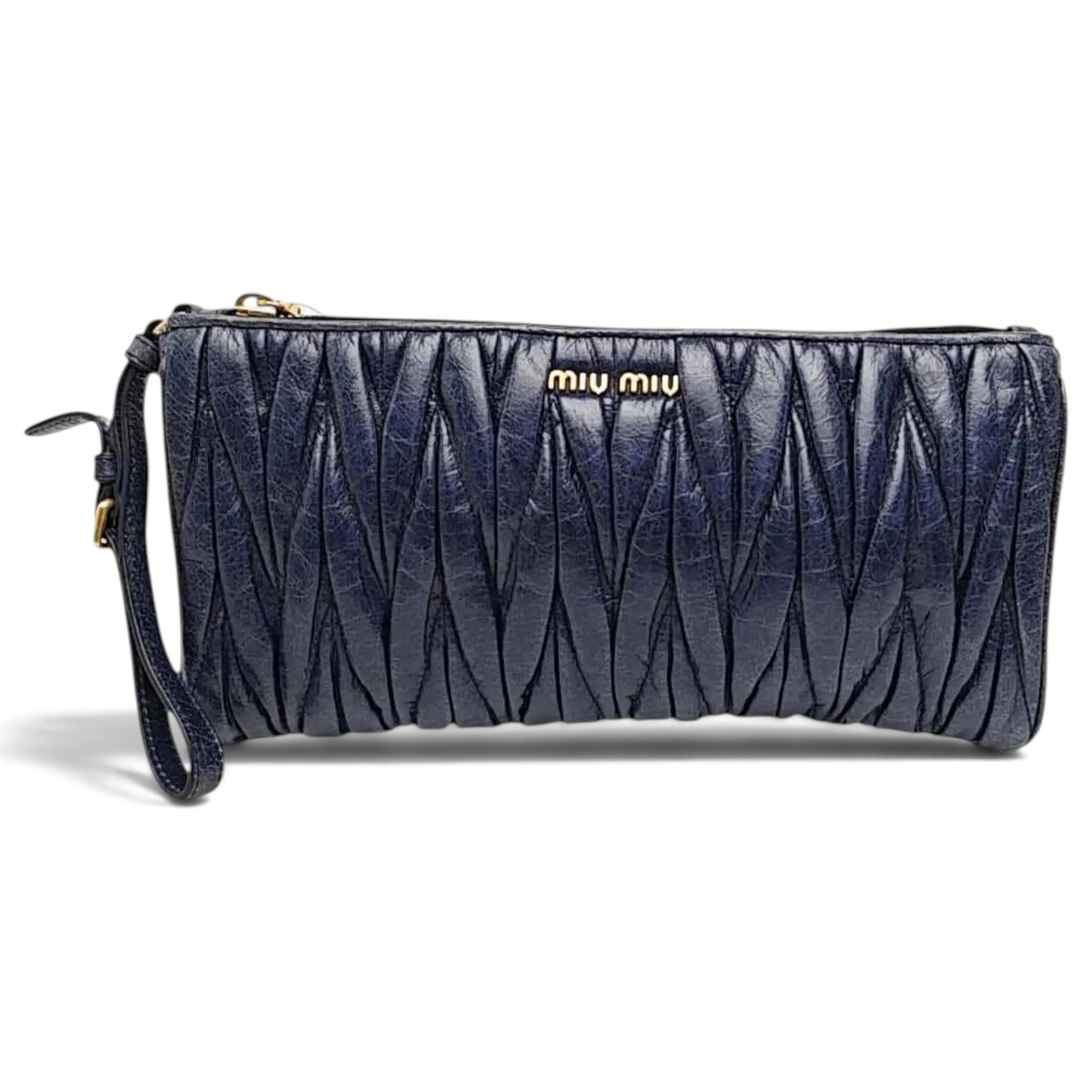 Matelassé leather handbag