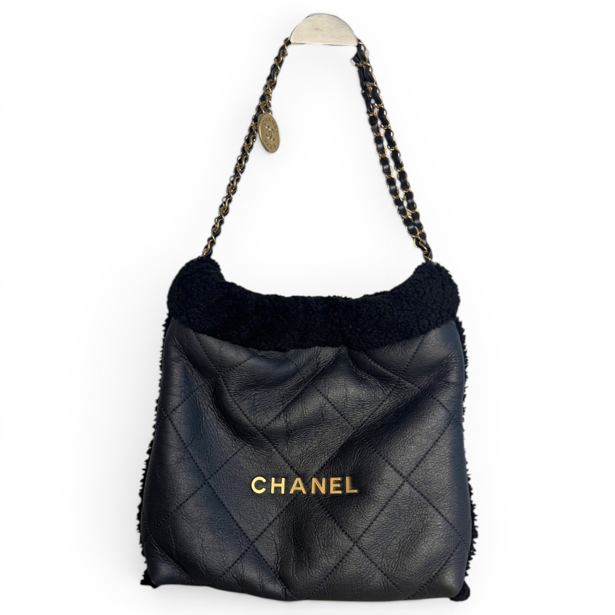 Chanel 22 leather handbag