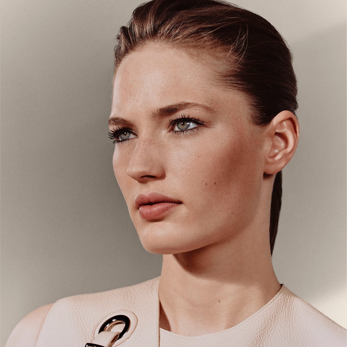 01 – Noir Fusain Revitalizing Care Mascara, Noir Fusain