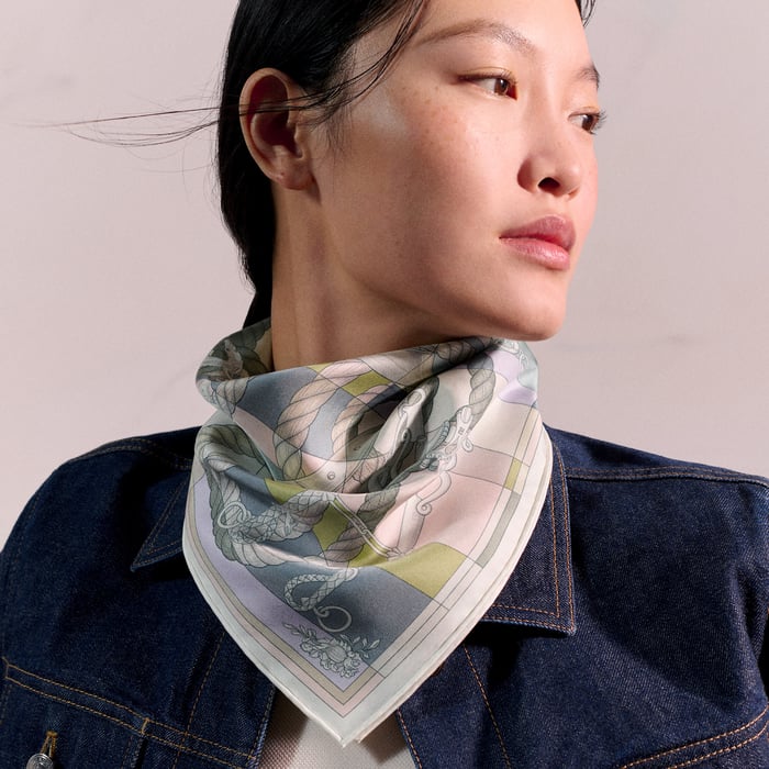 Della Cavalleria Scarf 45