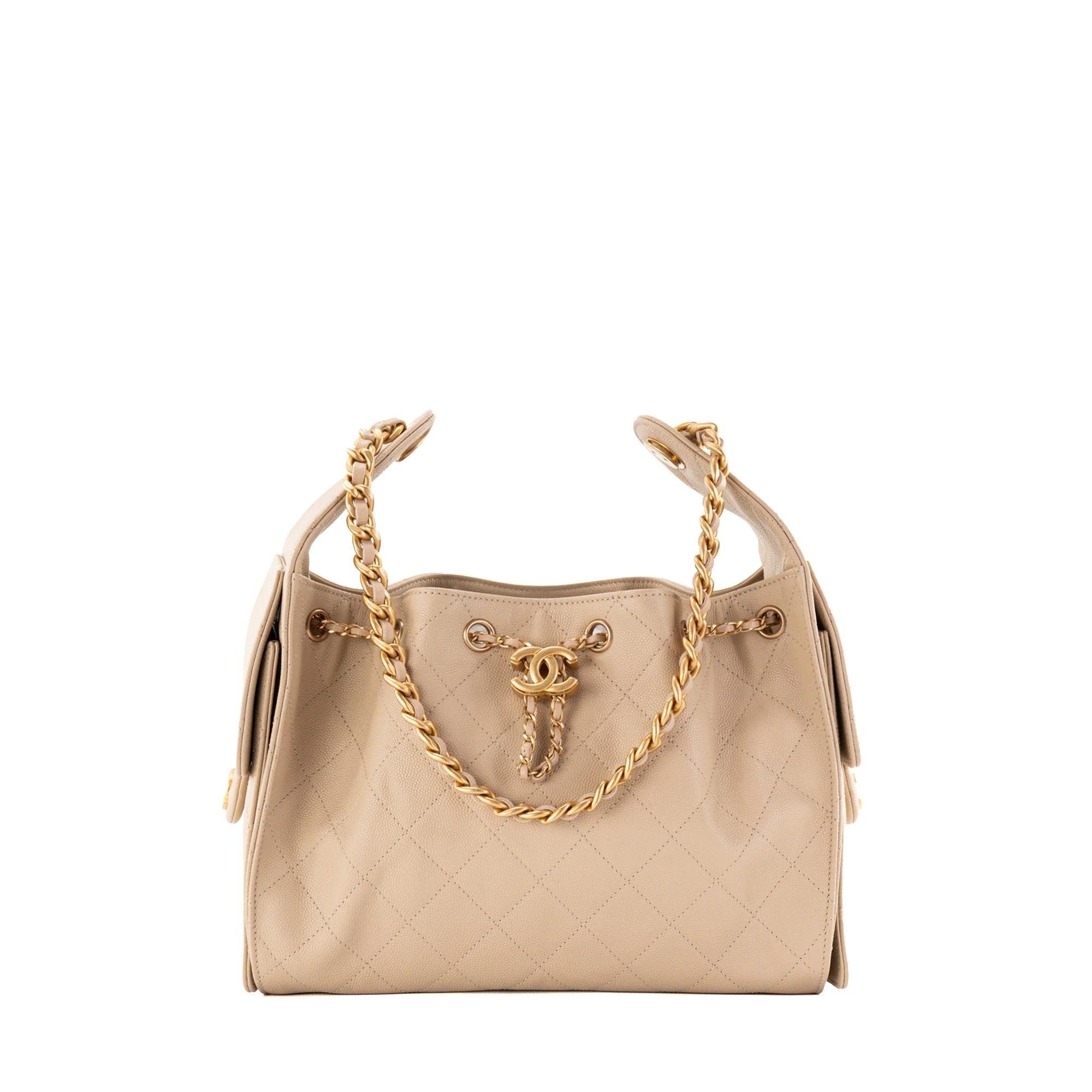 Chanel 22 leather handbag