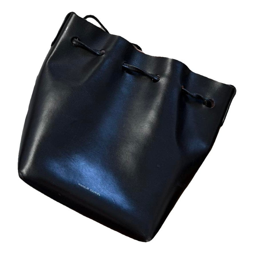 Bucket leather crossbody bag