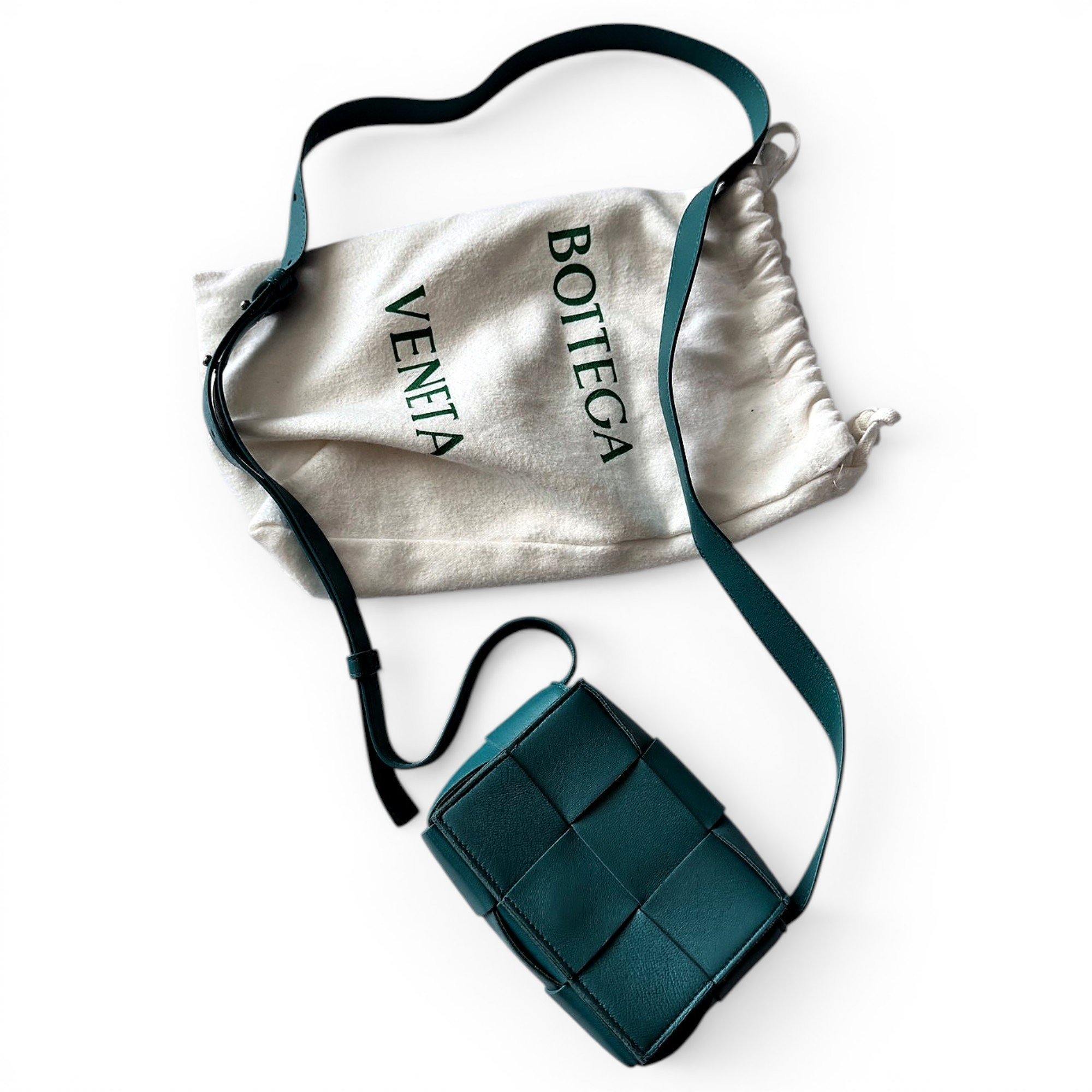 Cassette leather handbag