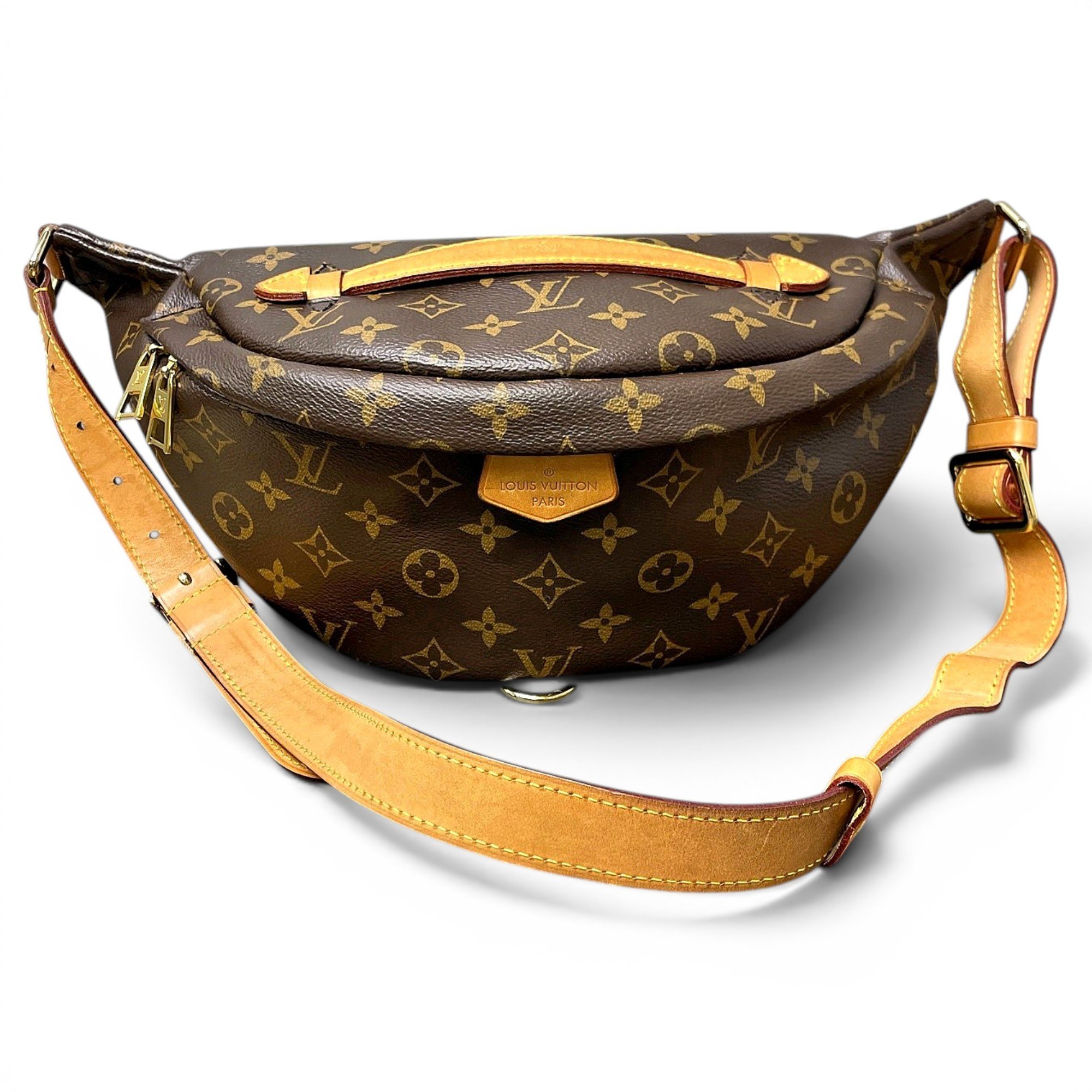 Louis Vuitton Bum Bag / Sac Ceinture leather handbag