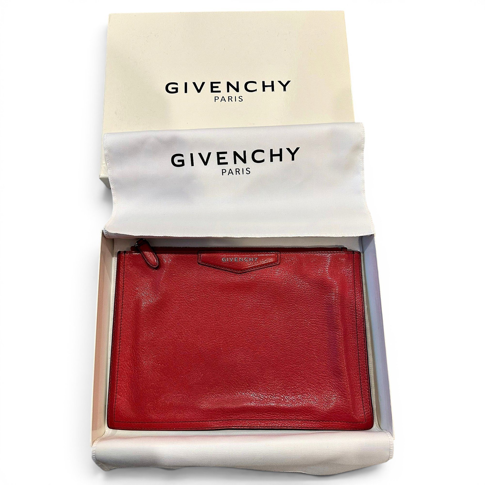 Antigona leather clutch bag