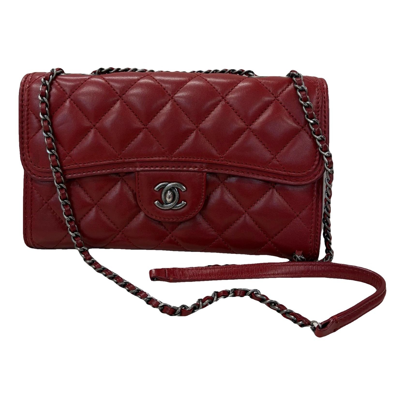Timeless/Classique leather crossbody bag