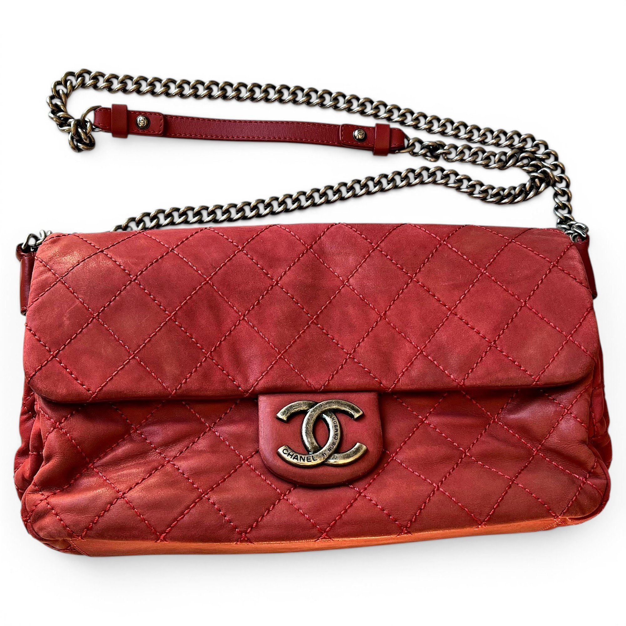 Timeless/Classique leather crossbody bag