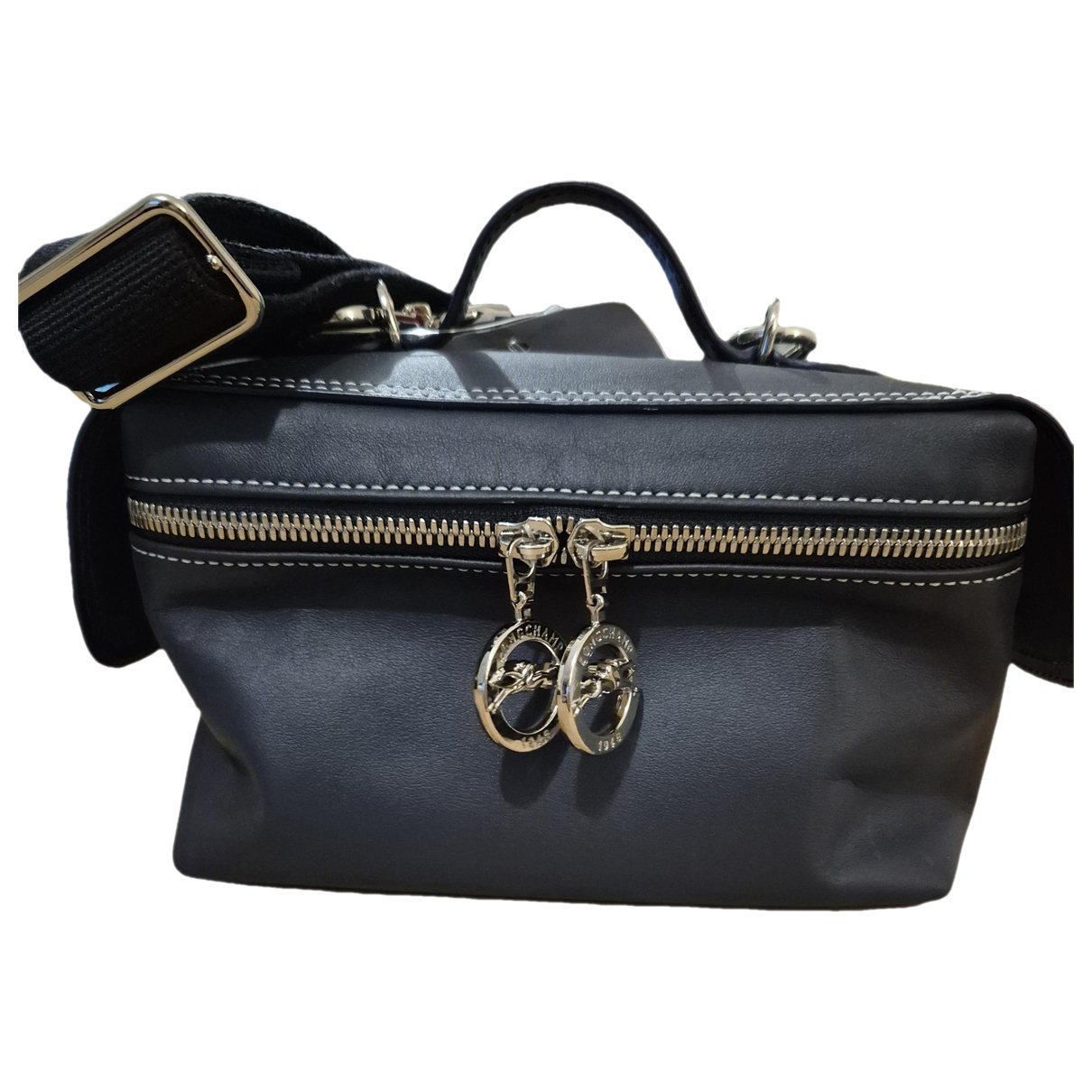 Longchamp Leather clutch bag