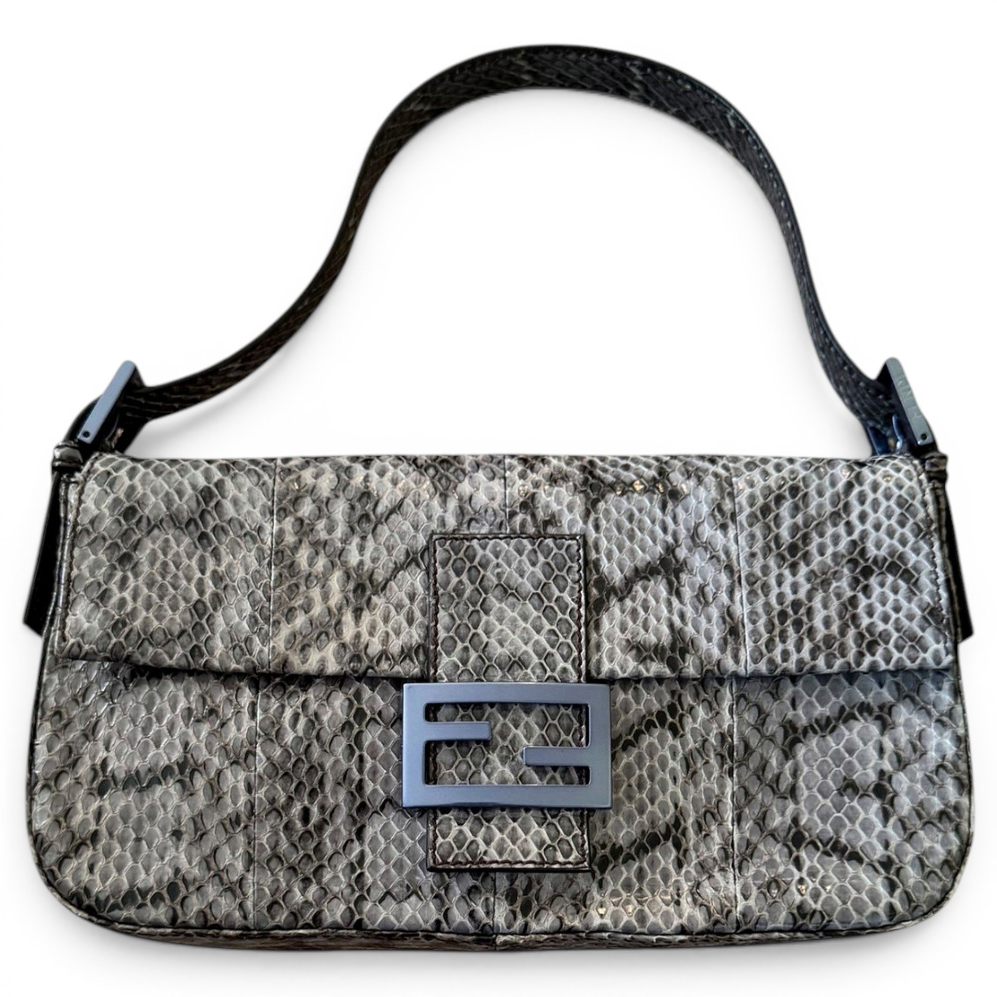 Baguette handbag