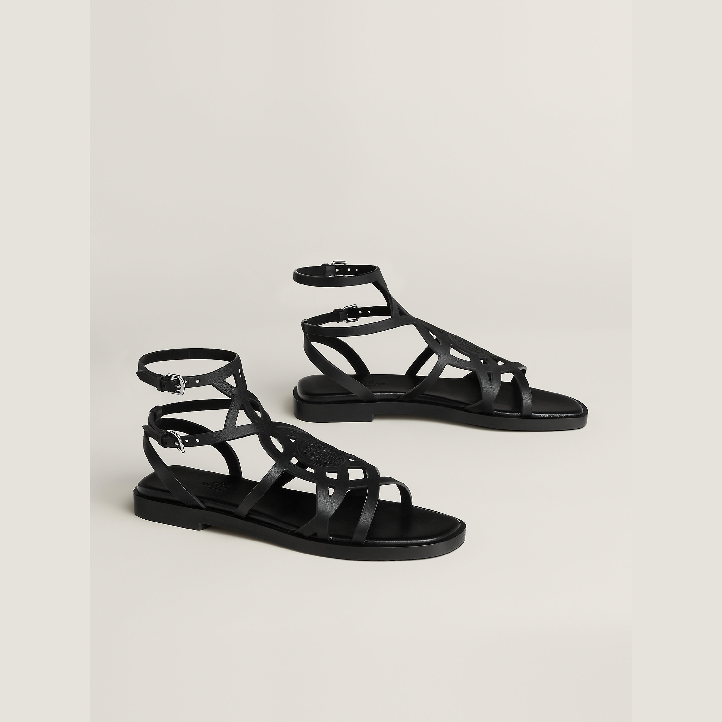 Ness sandal