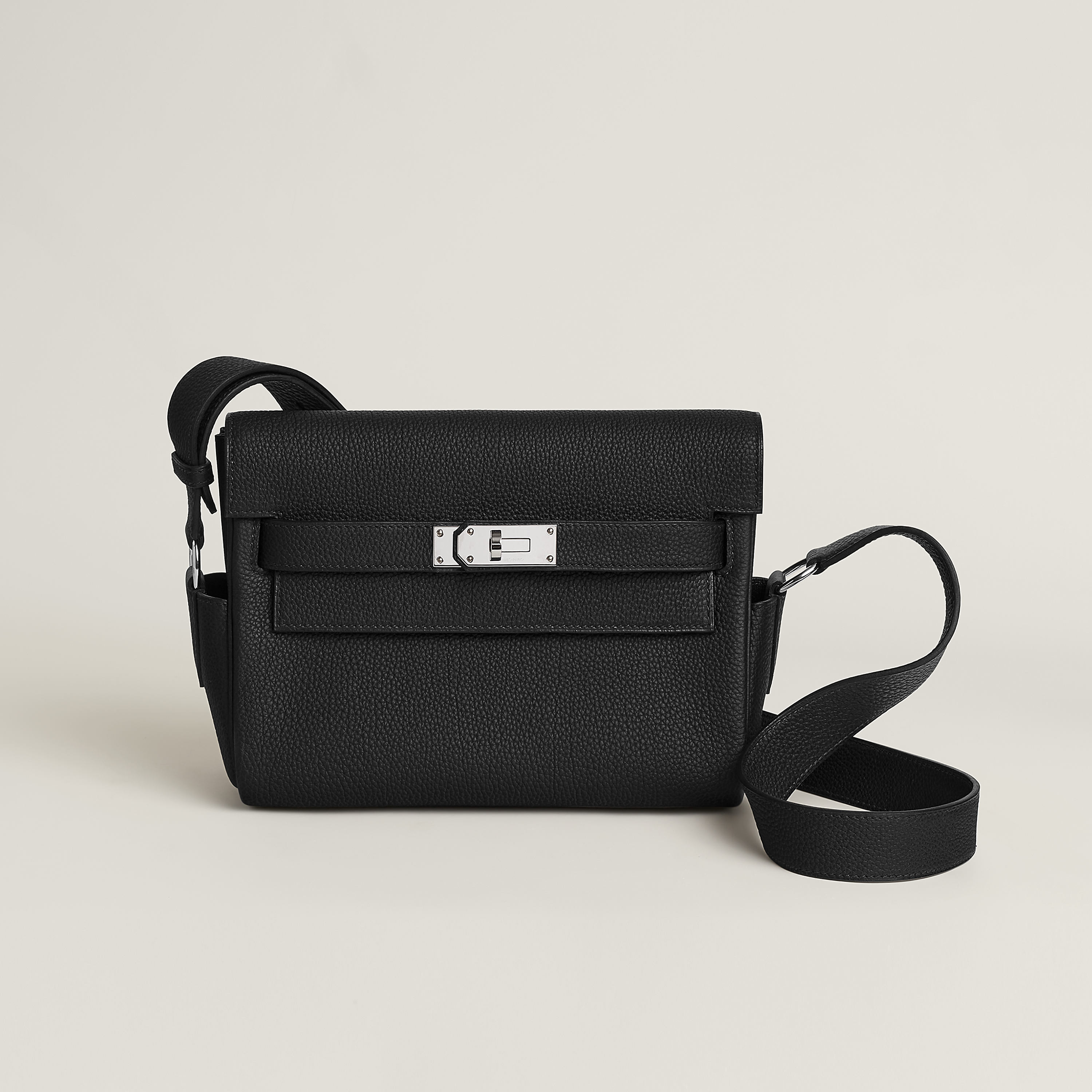 Kelly Messenger Pm Bag