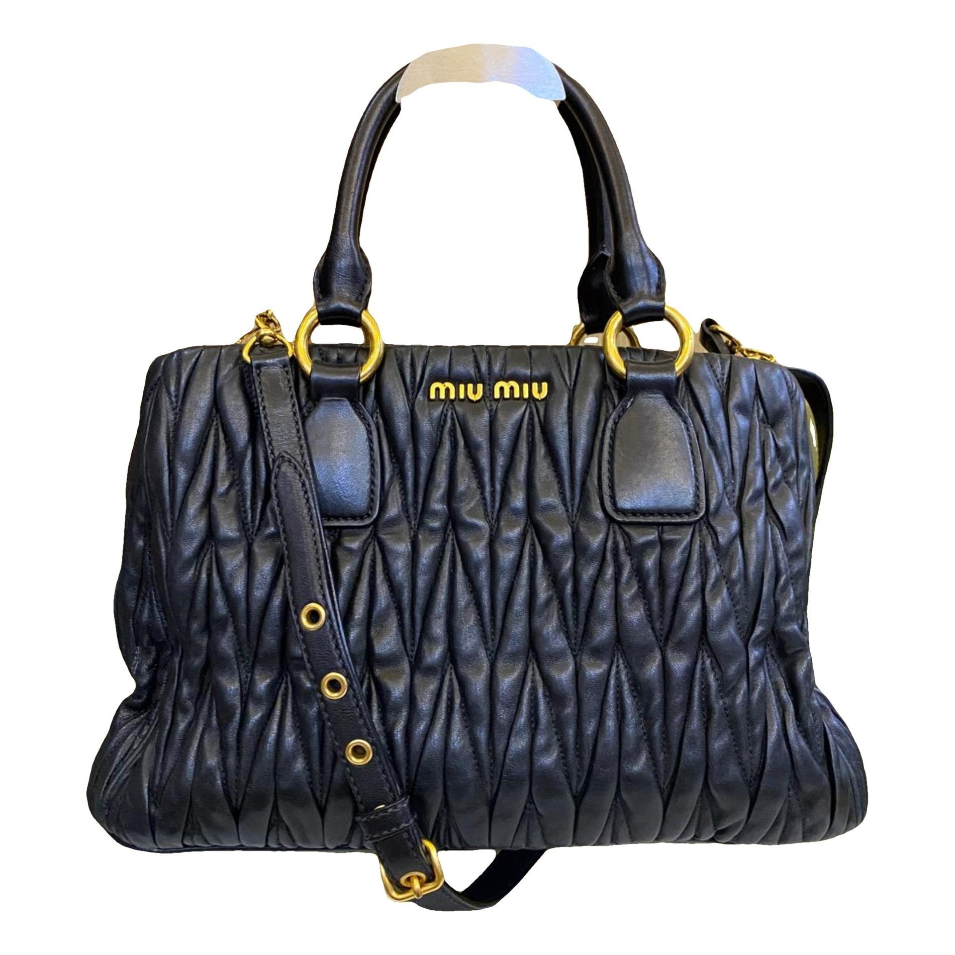 Matelassé leather handbag