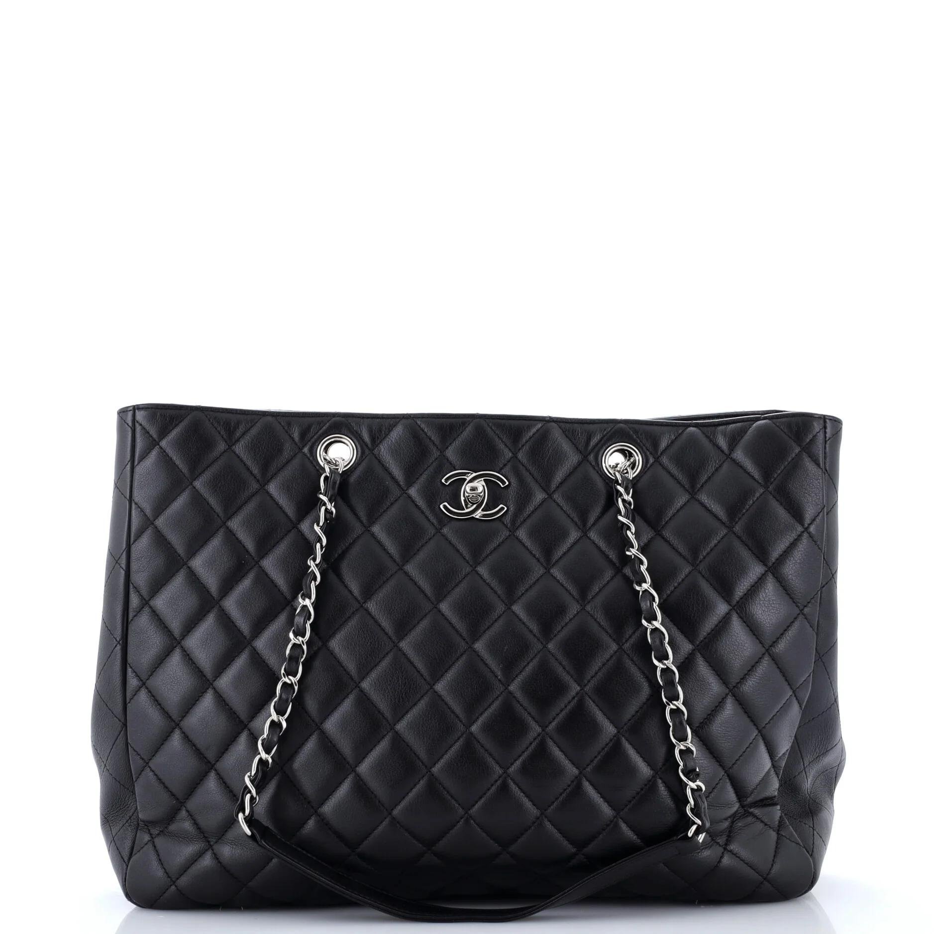 Classic CC Shopping leather tote