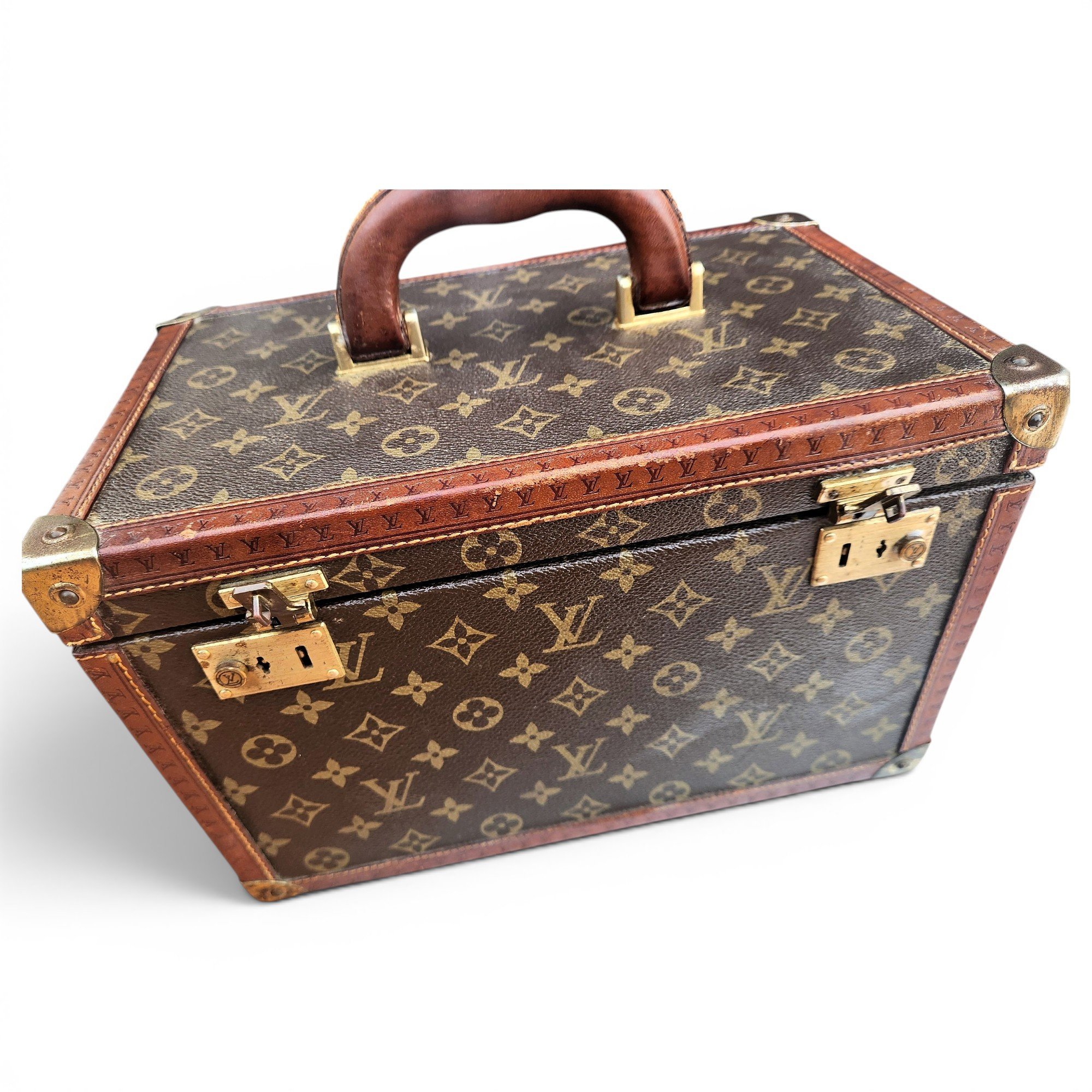 Alzer leather vanity case