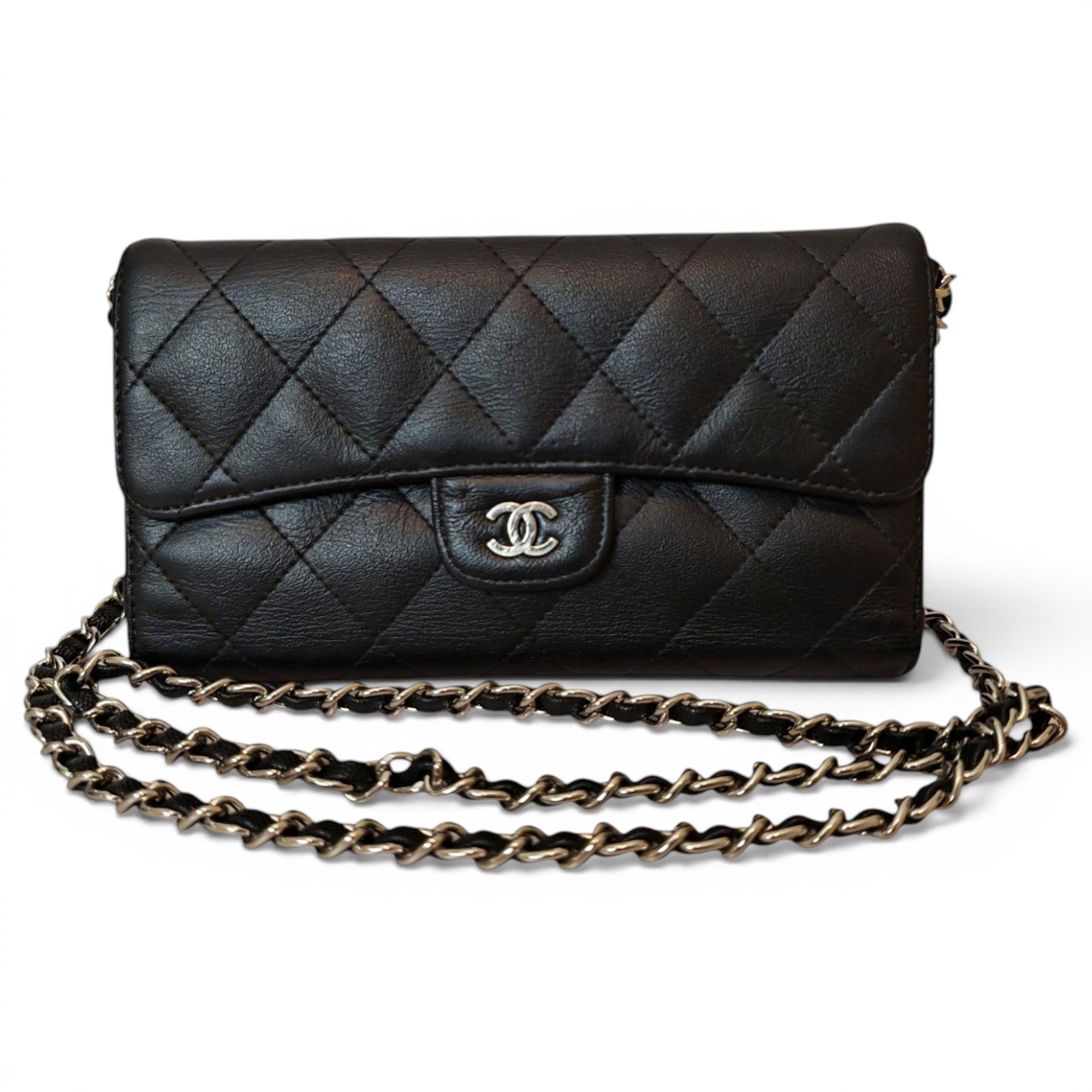 Wallet On Chain Timeless/Classique leather crossbody bag