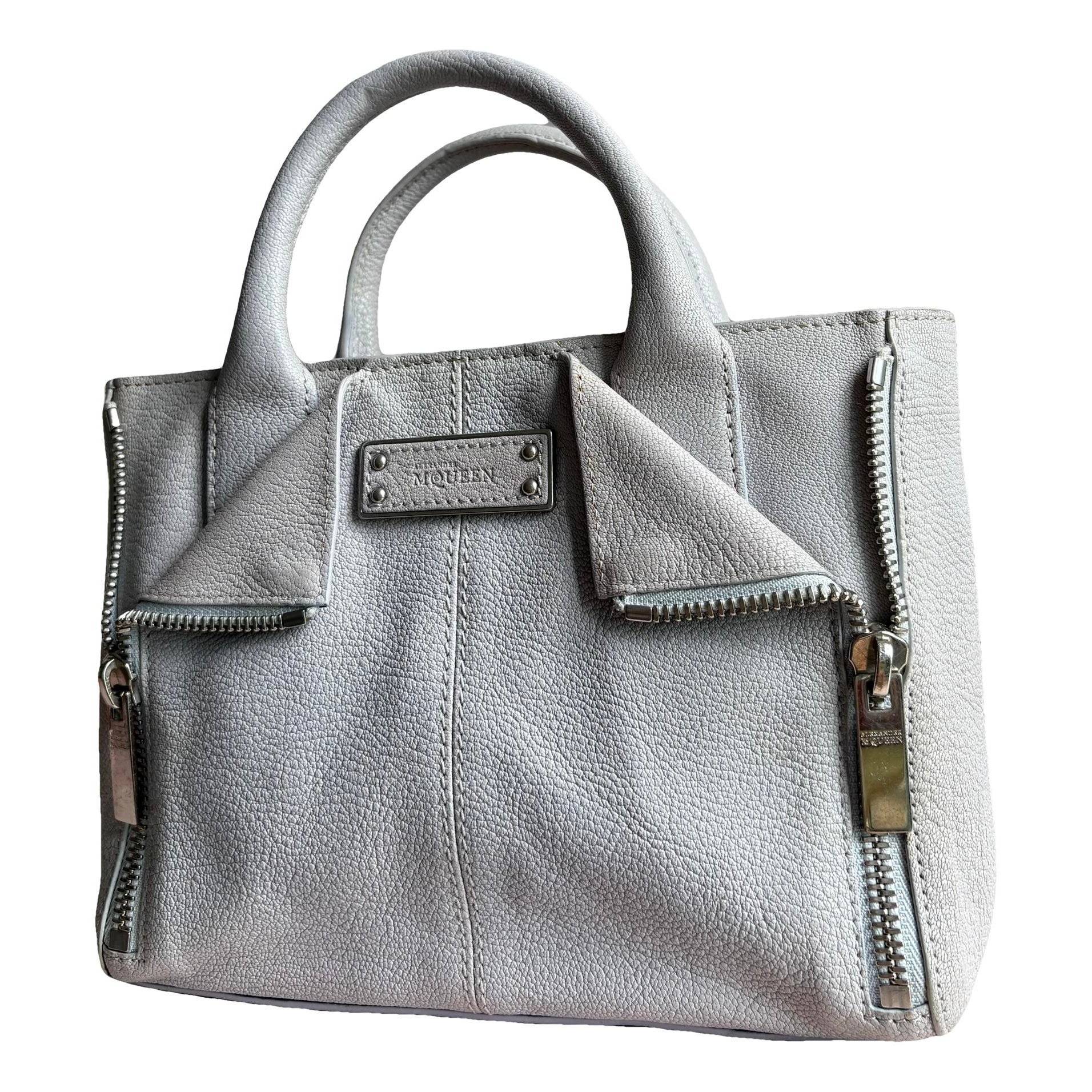 Skull leather handbag