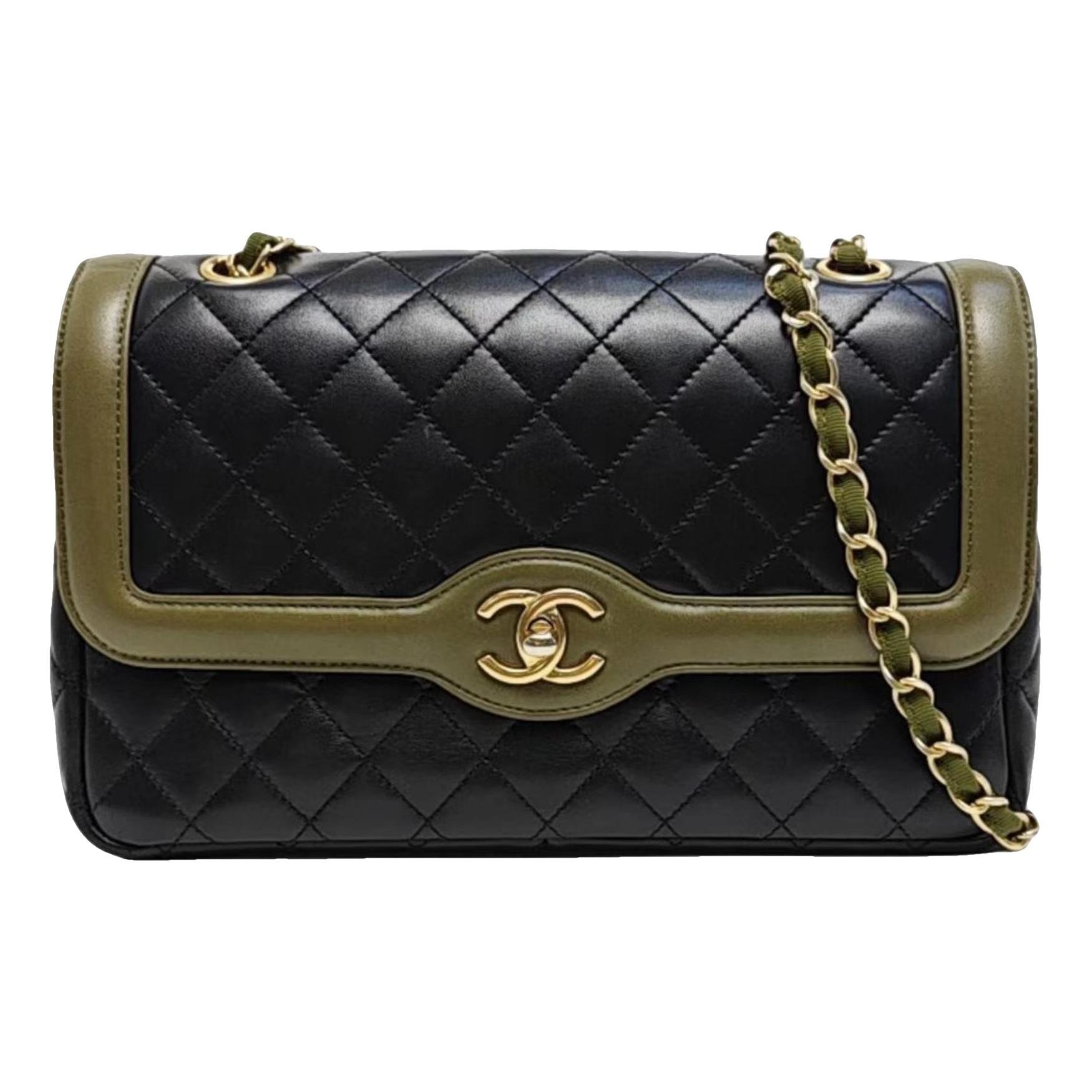 Timeless/Classique leather crossbody bag