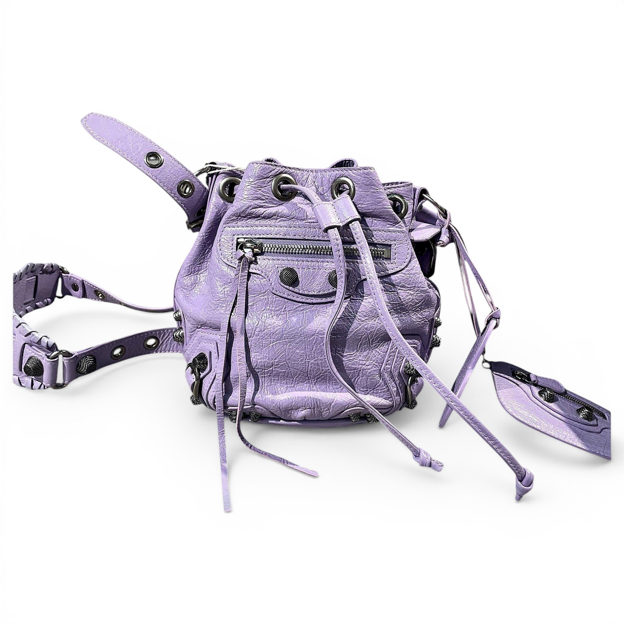 Pompon leather handbag