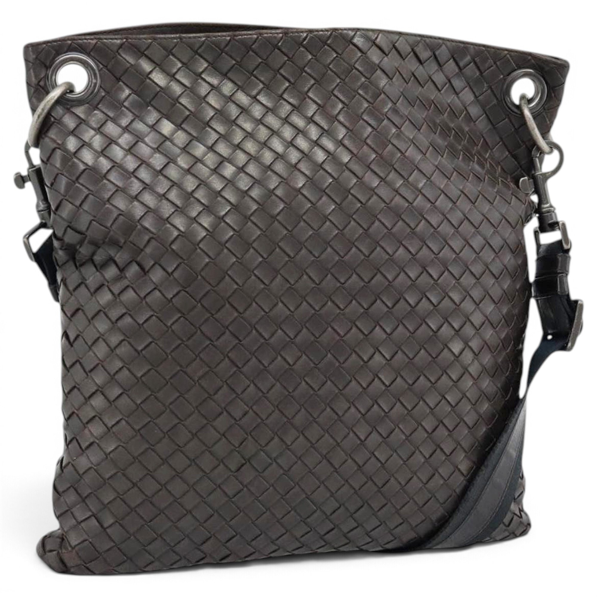 Veneta leather handbag
