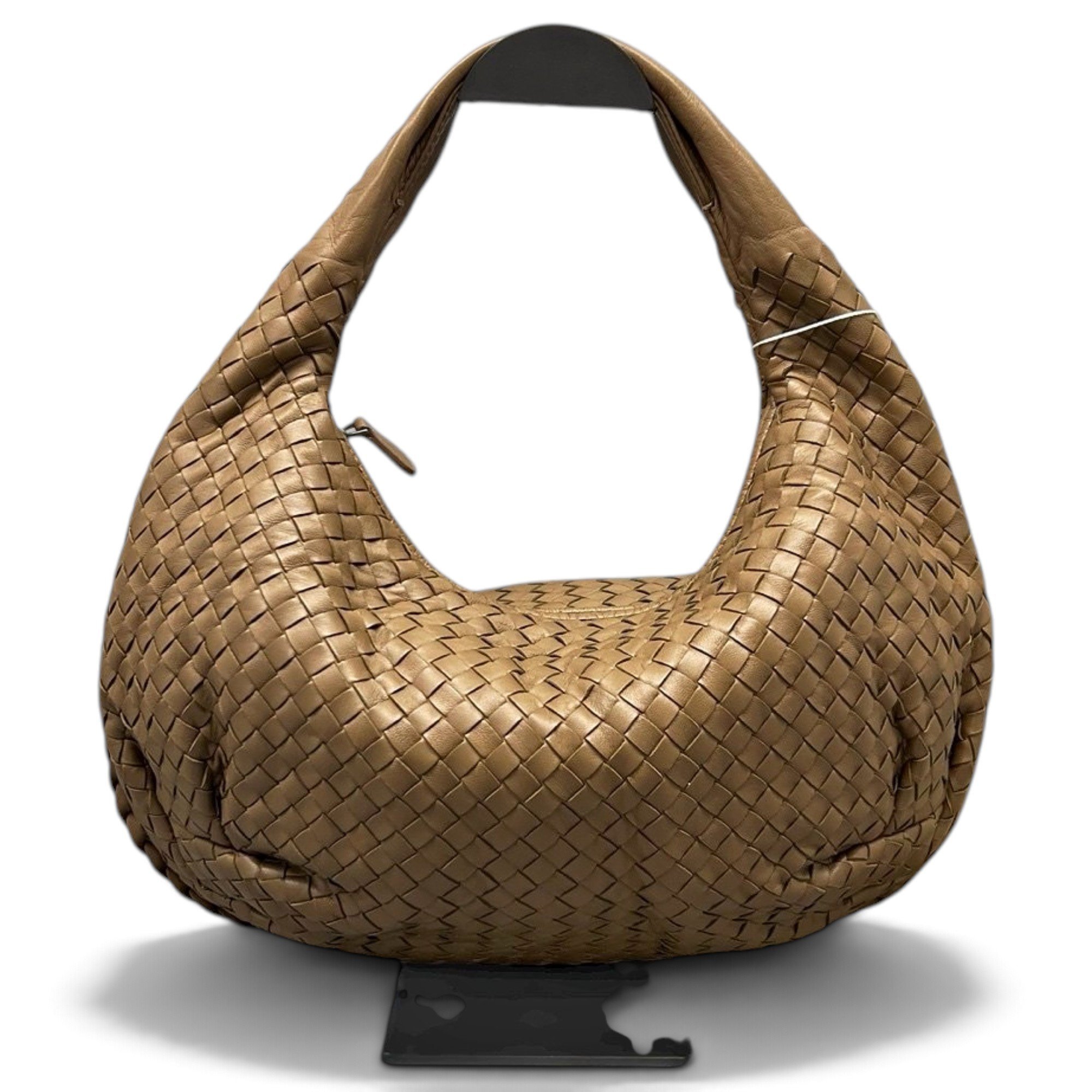 Veneta leather handbag