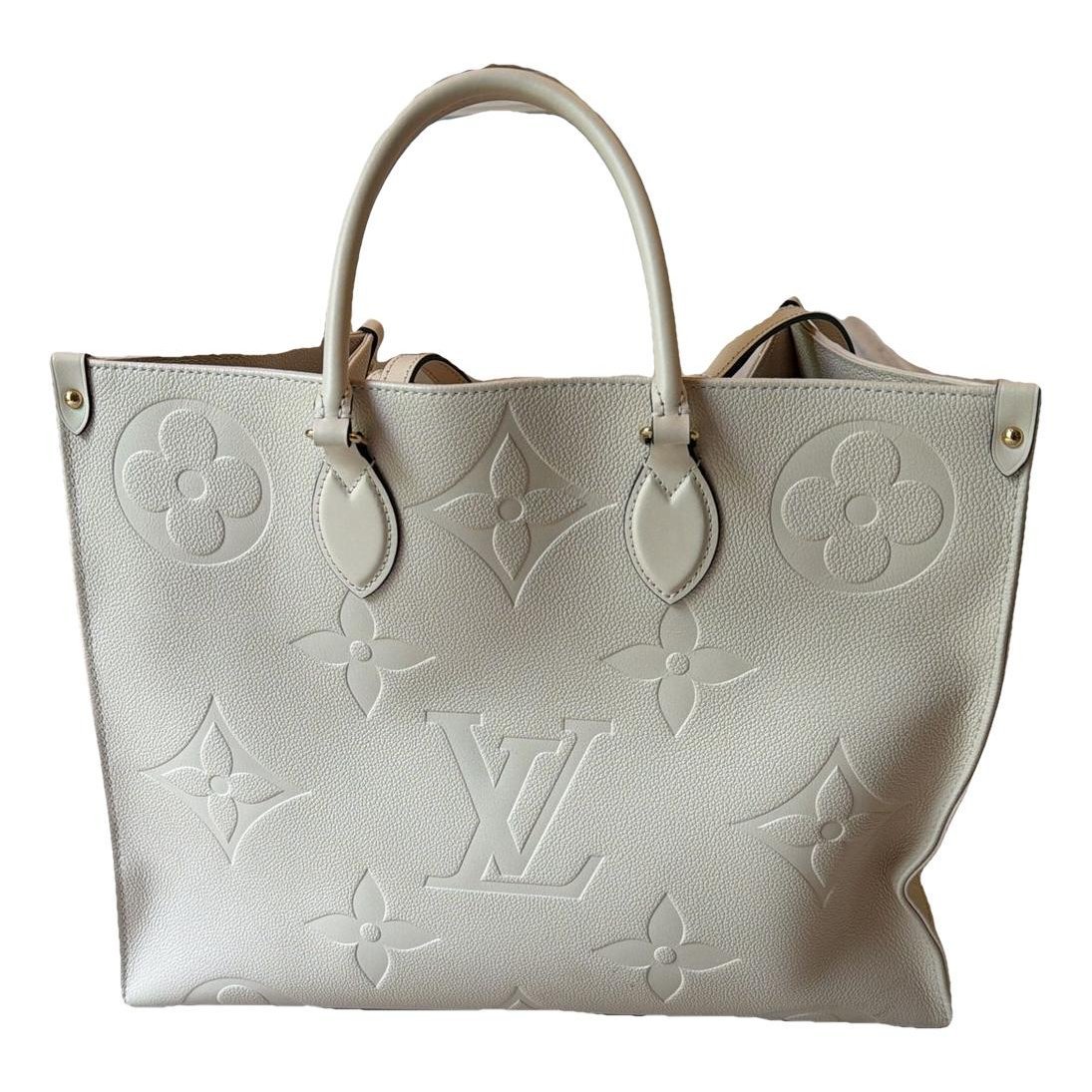 Onthego leather tote