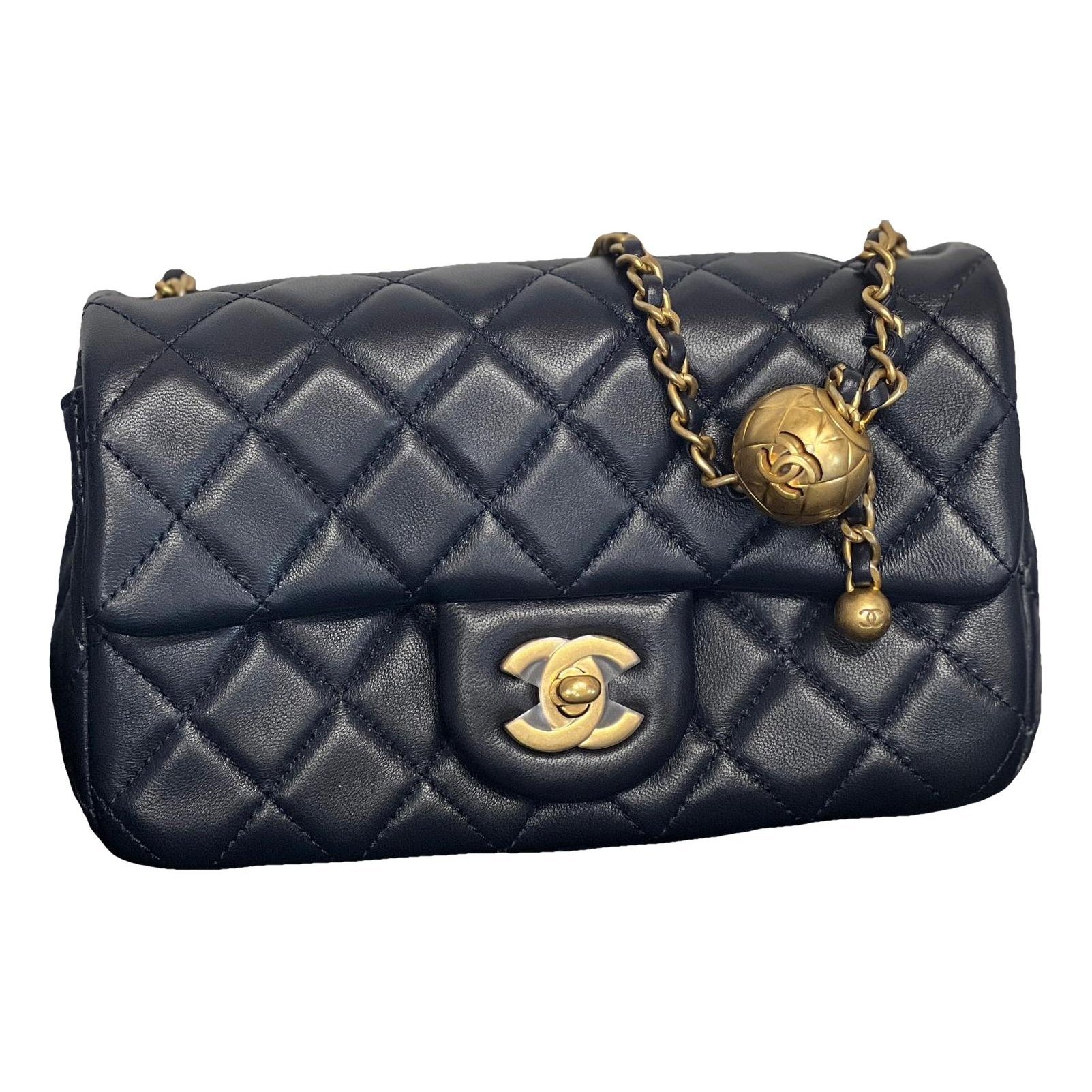 Timeless/Classique leather crossbody bag