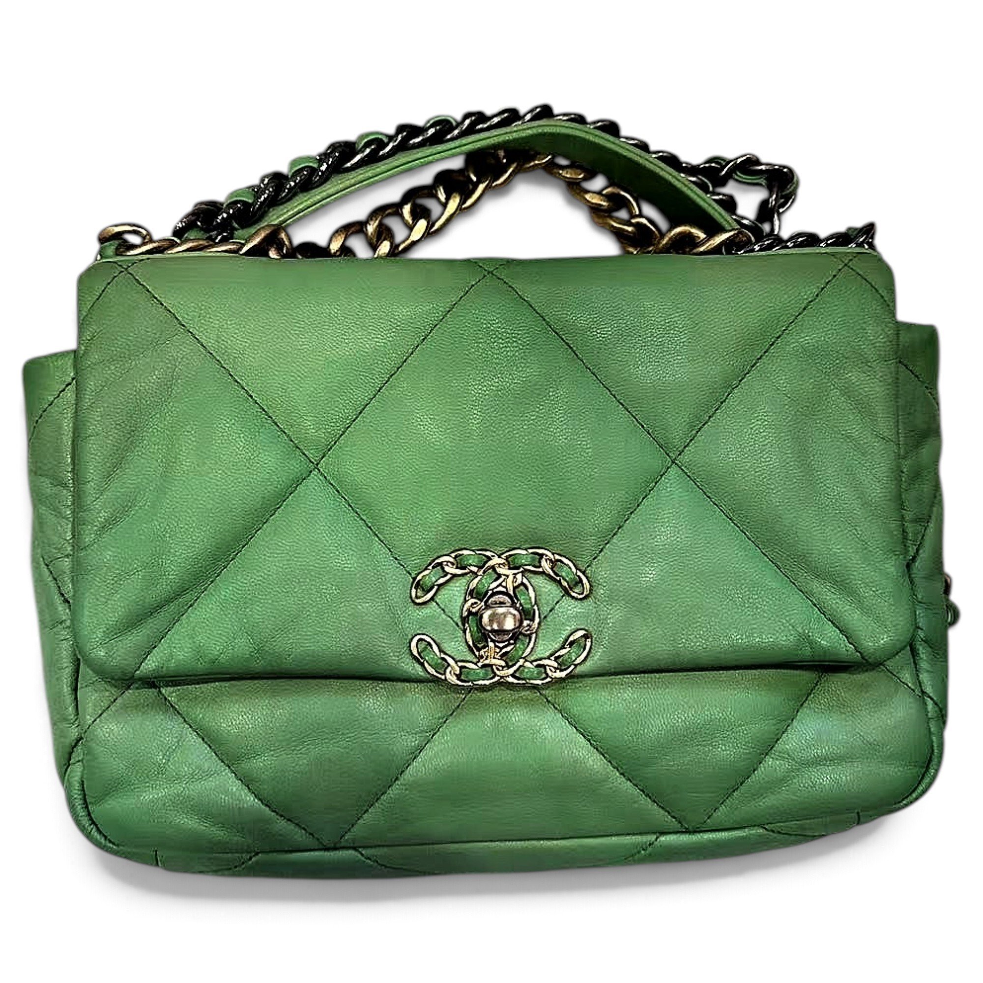 Chanel 19 leather handbag