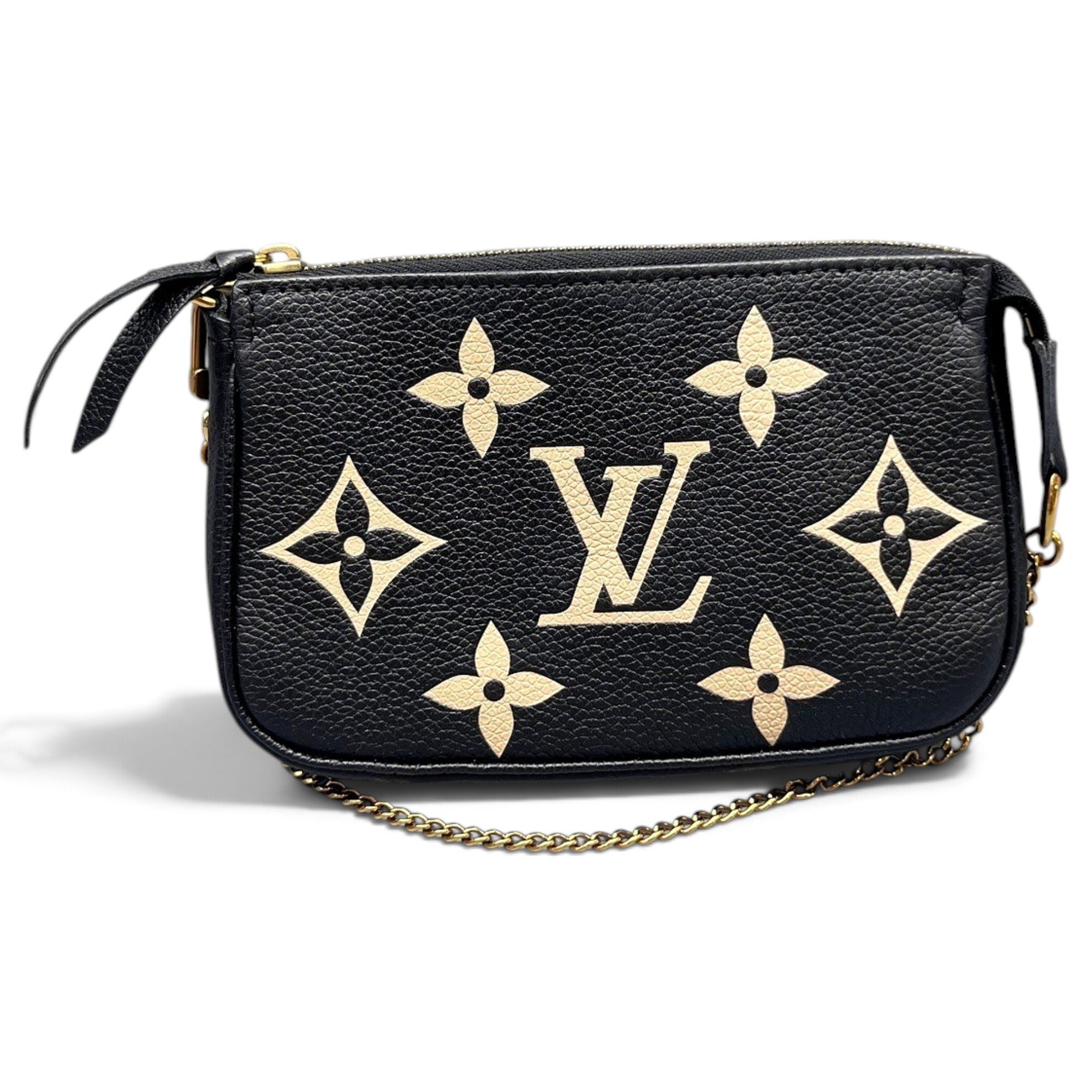 Pochette Accessoire leather handbag