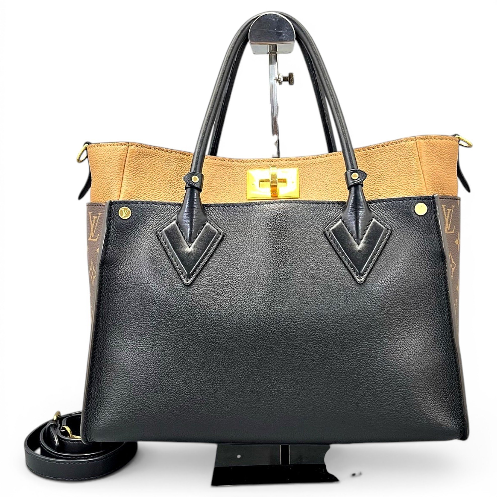 On My Side leather tote