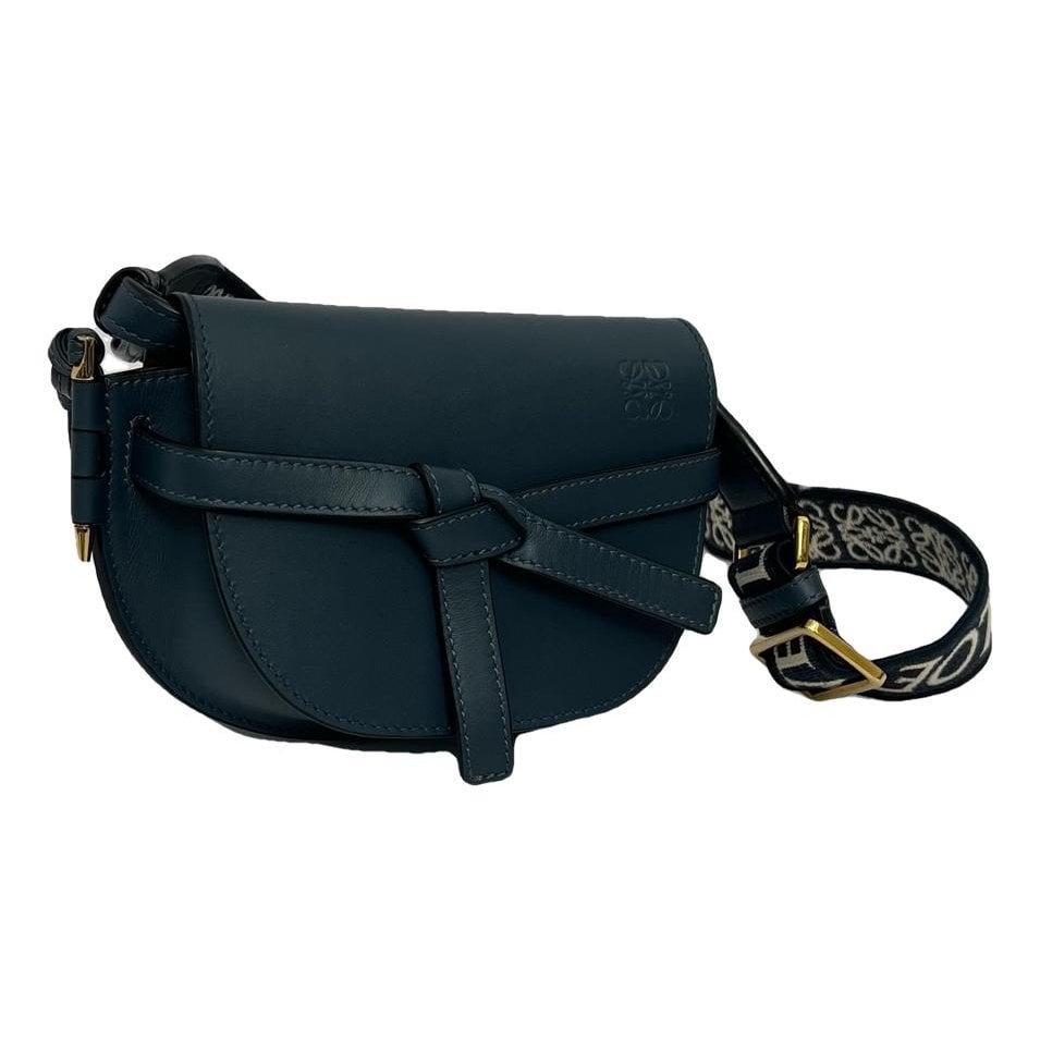 Gate leather handbag