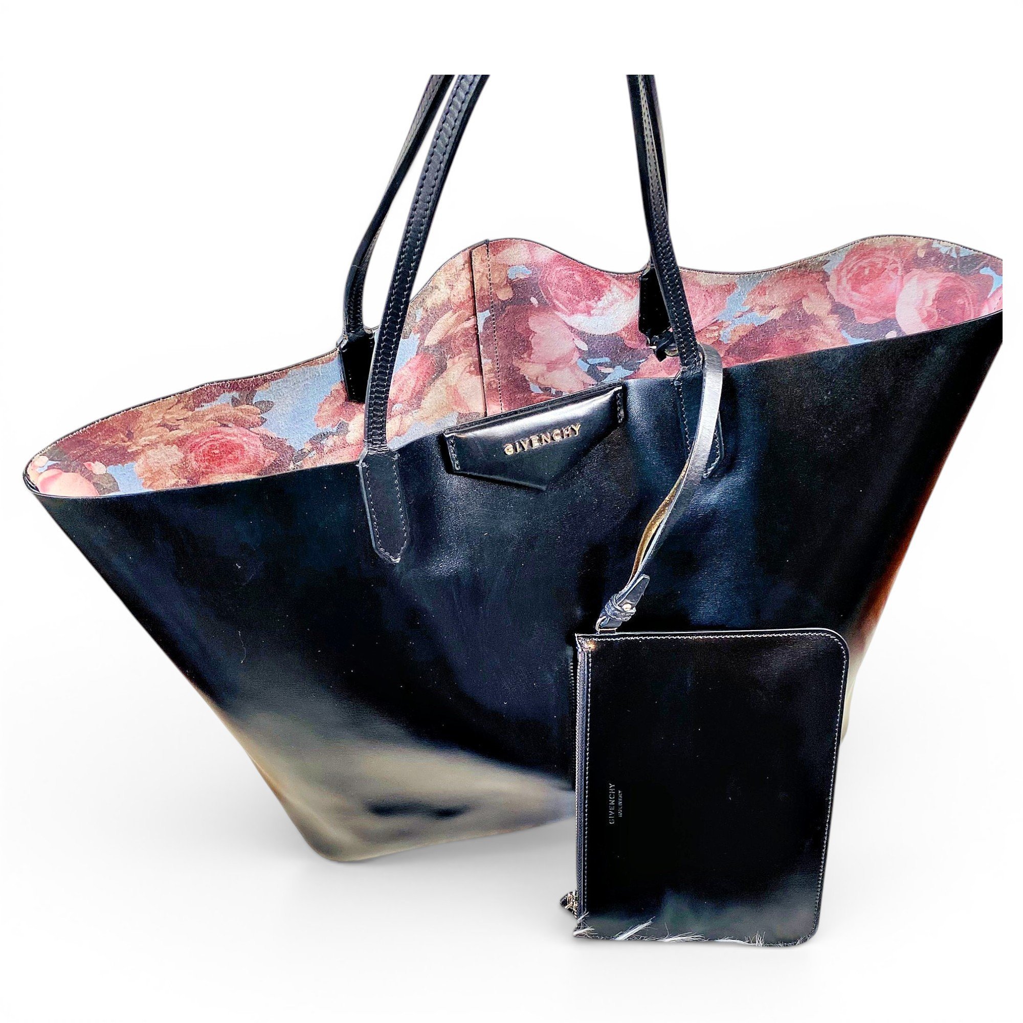 Antigona leather handbag