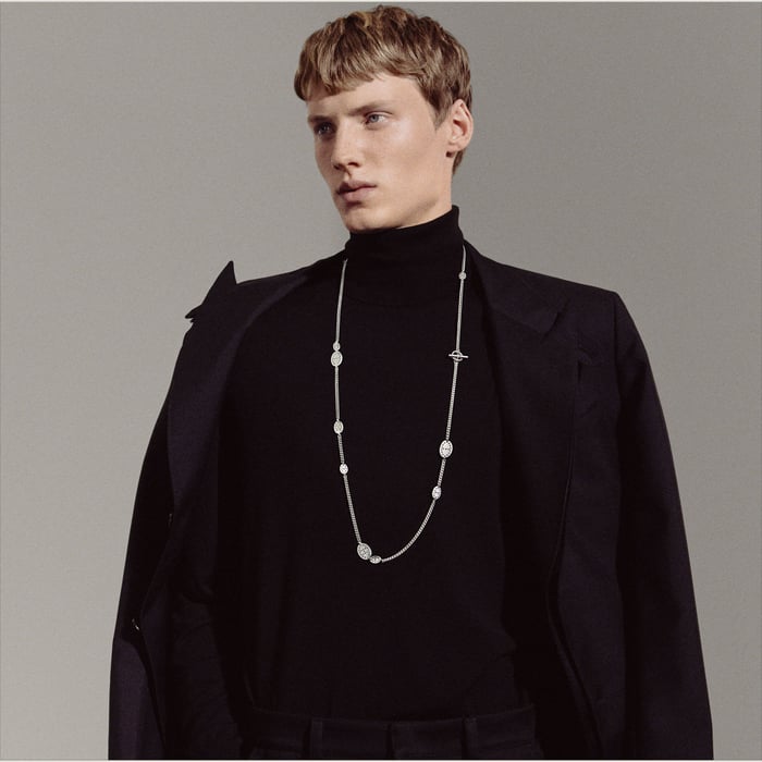 Sans Coloris Point Sellier Long Necklace
